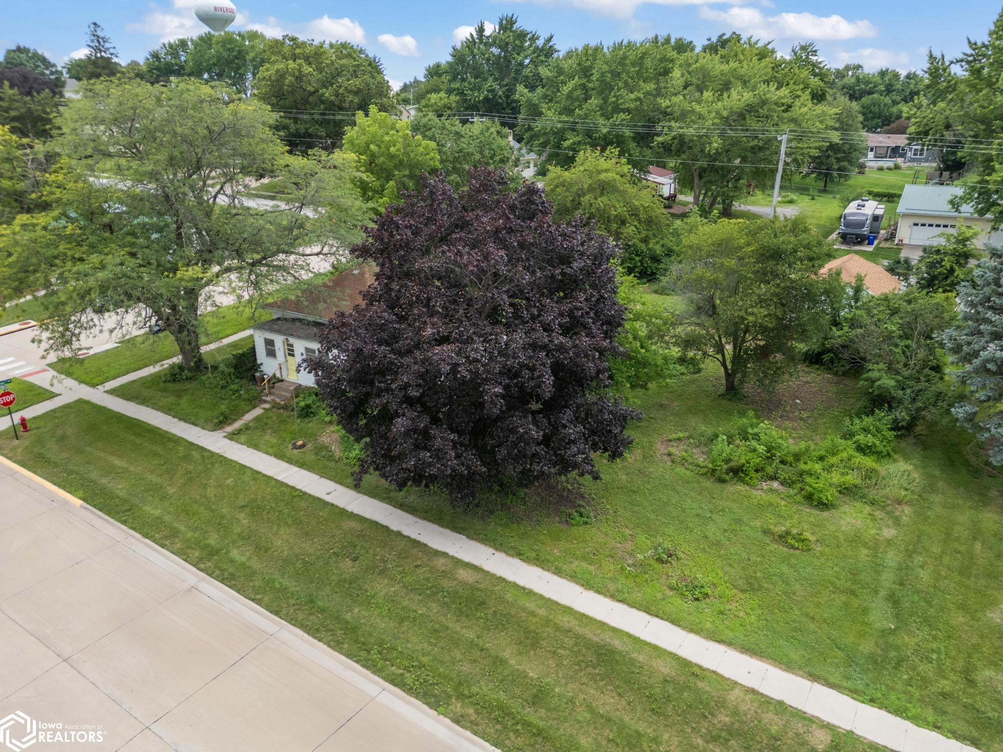 311 4th Street, Riverside, Iowa image 6