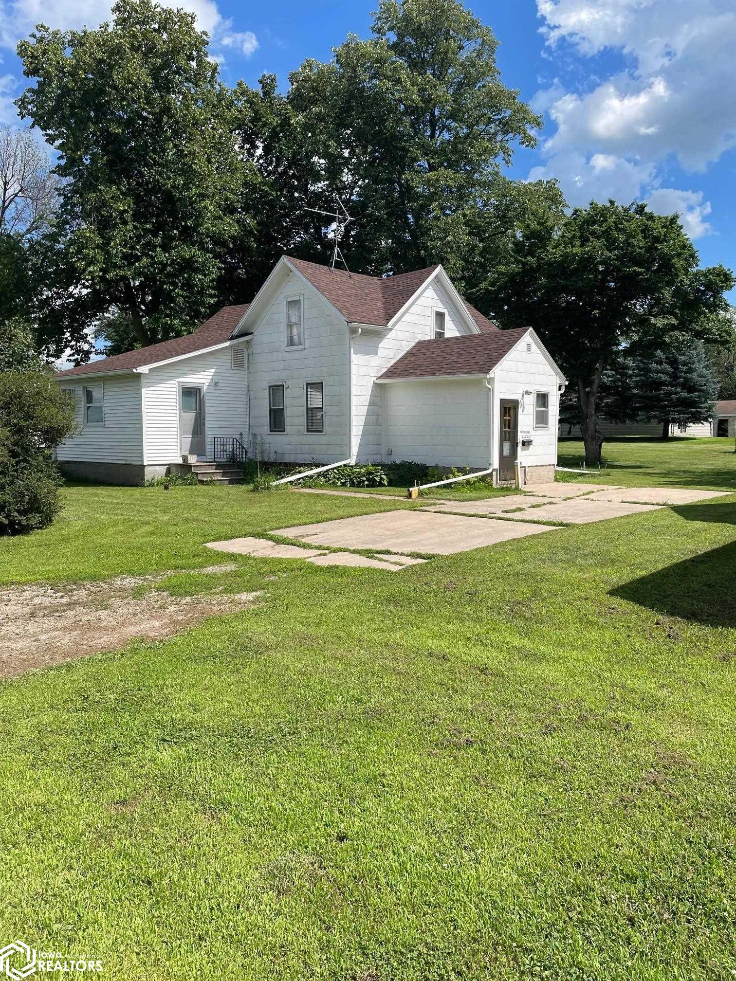014 SE 2nd Avenue, Titonka, Iowa image 1