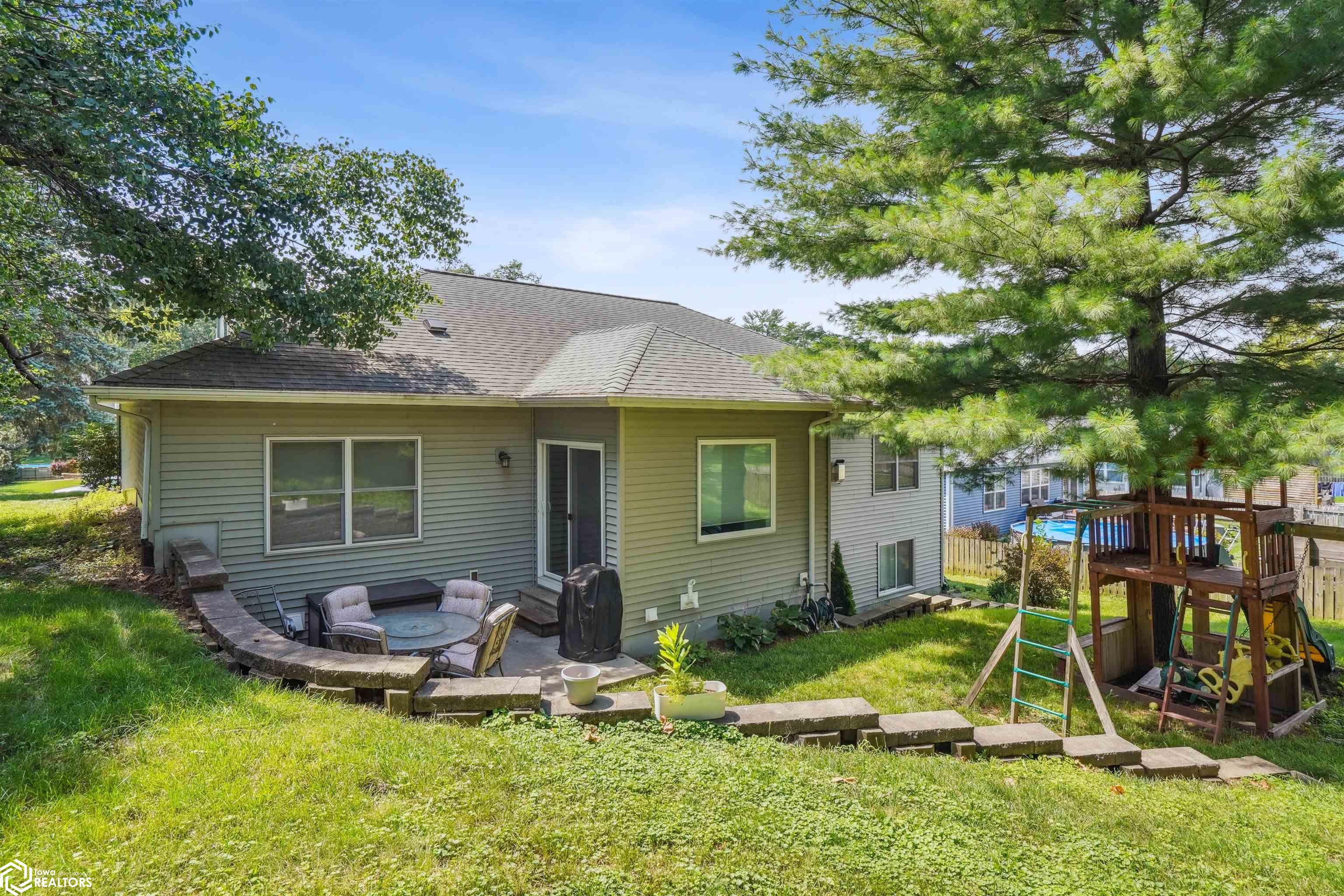 929 Sampson Drive, Nevada, Iowa image 31