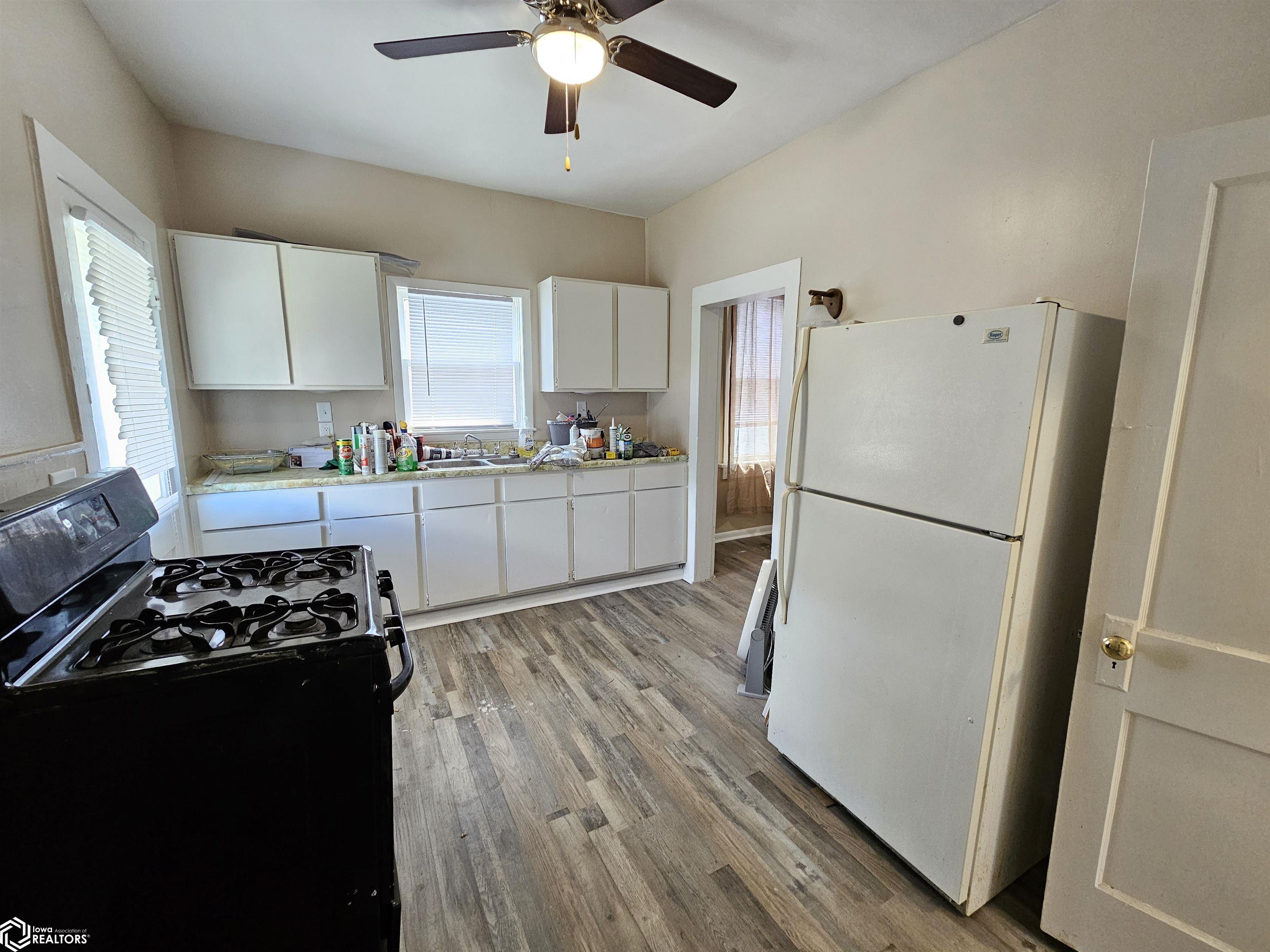 402 S Central Avenue, Burlington, Iowa image 4