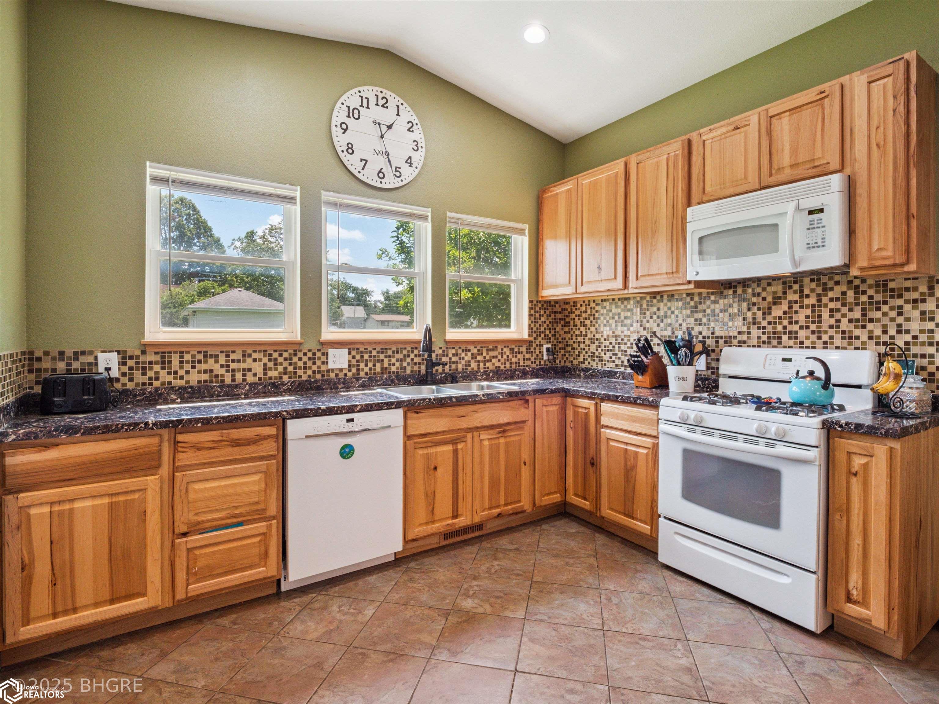 623 N Main Street, Stuart, Iowa image 9