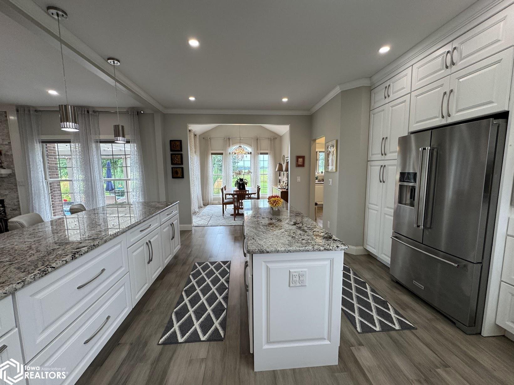 5609 Hickory Stick Lane, Burlington, Iowa image 15