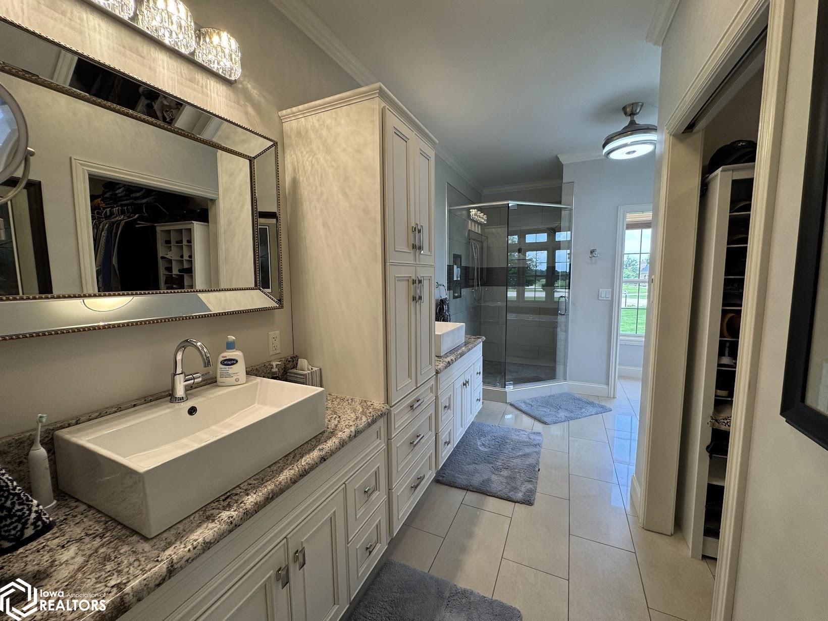 5609 Hickory Stick Lane, Burlington, Iowa image 34