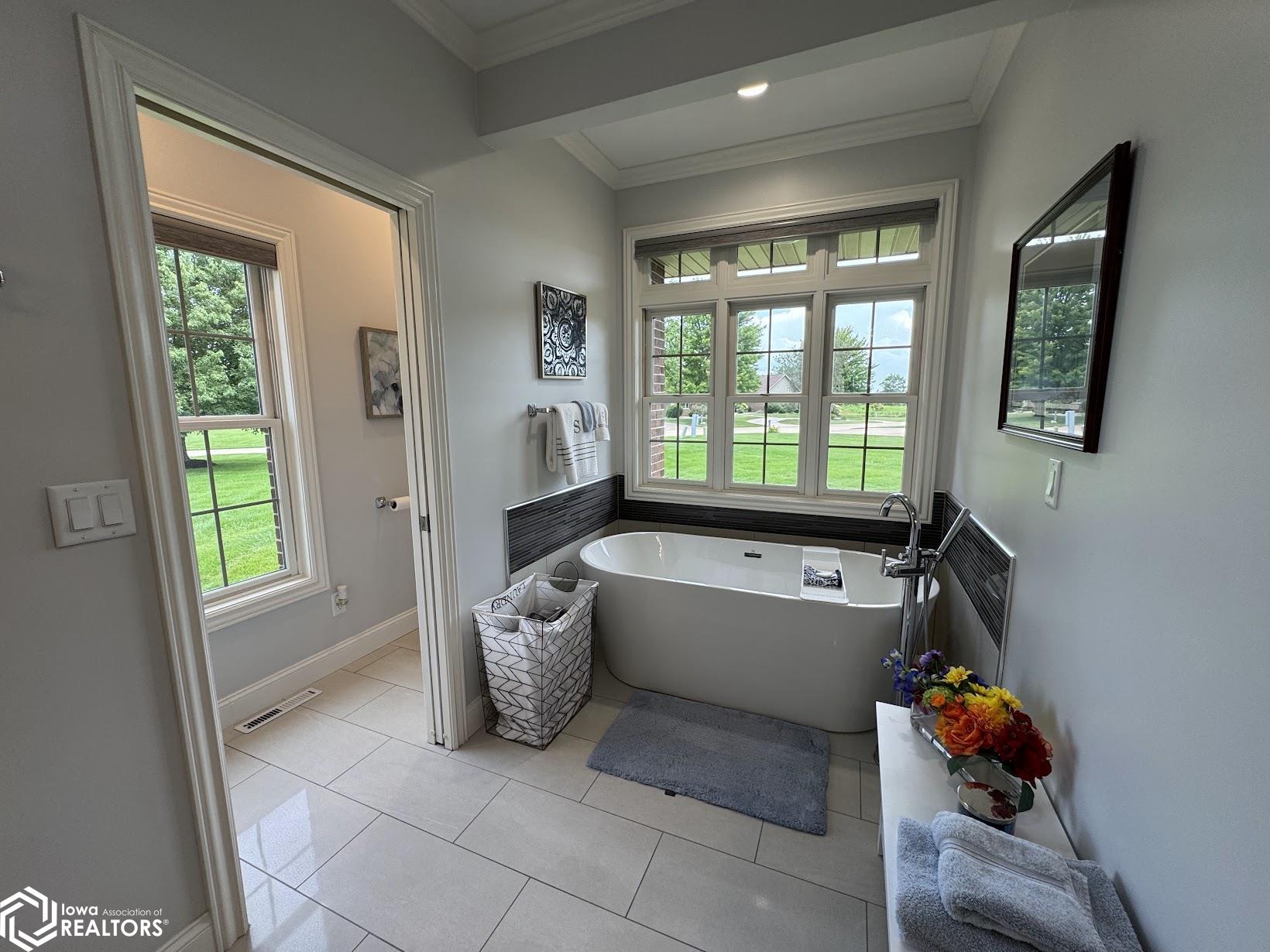 5609 Hickory Stick Lane, Burlington, Iowa image 39