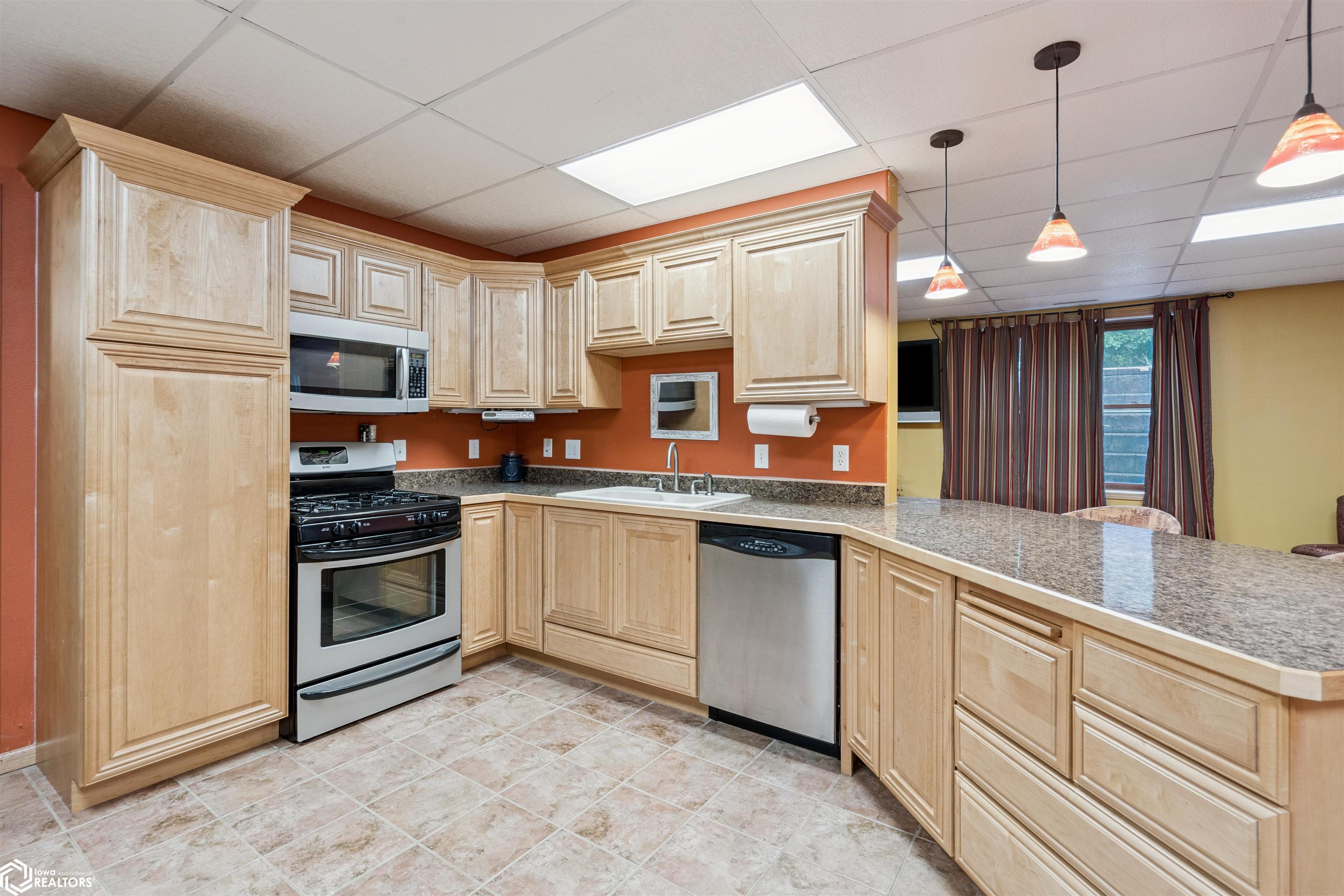 7 Hobart Place, Grinnell, Iowa image 23