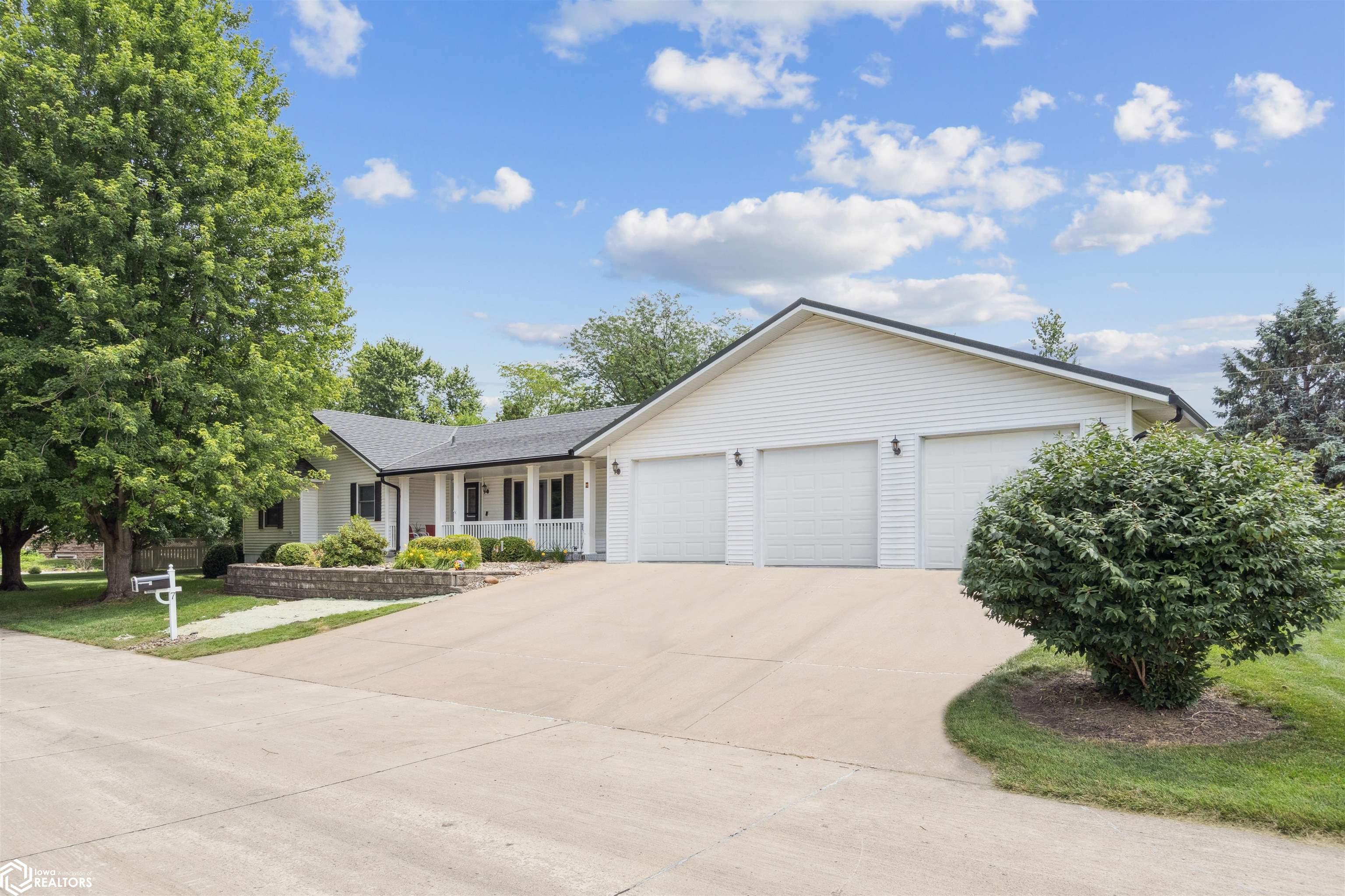 7 Hobart Place, Grinnell, Iowa image 37