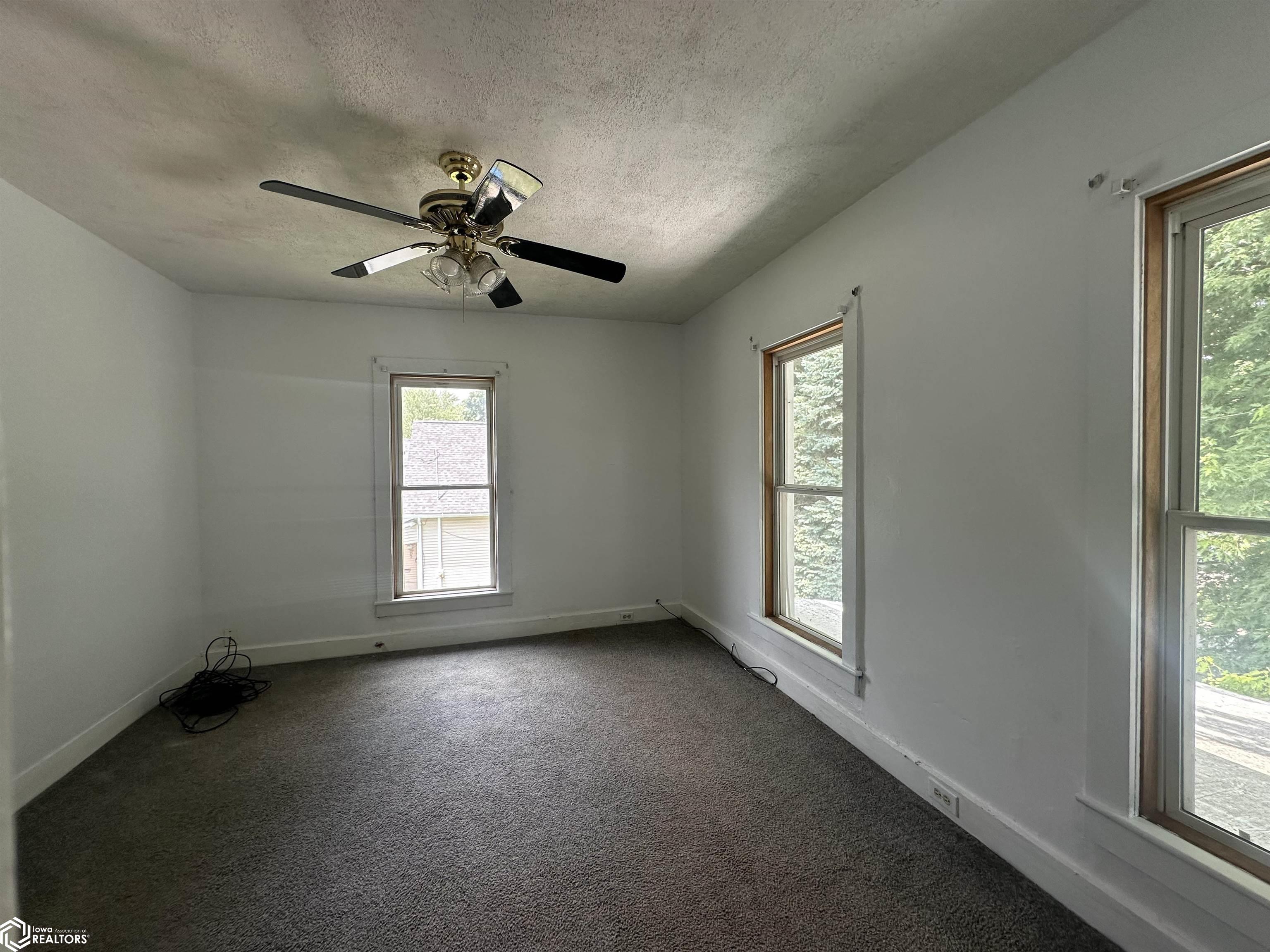 1315 Madison Avenue, Burlington, Iowa image 10