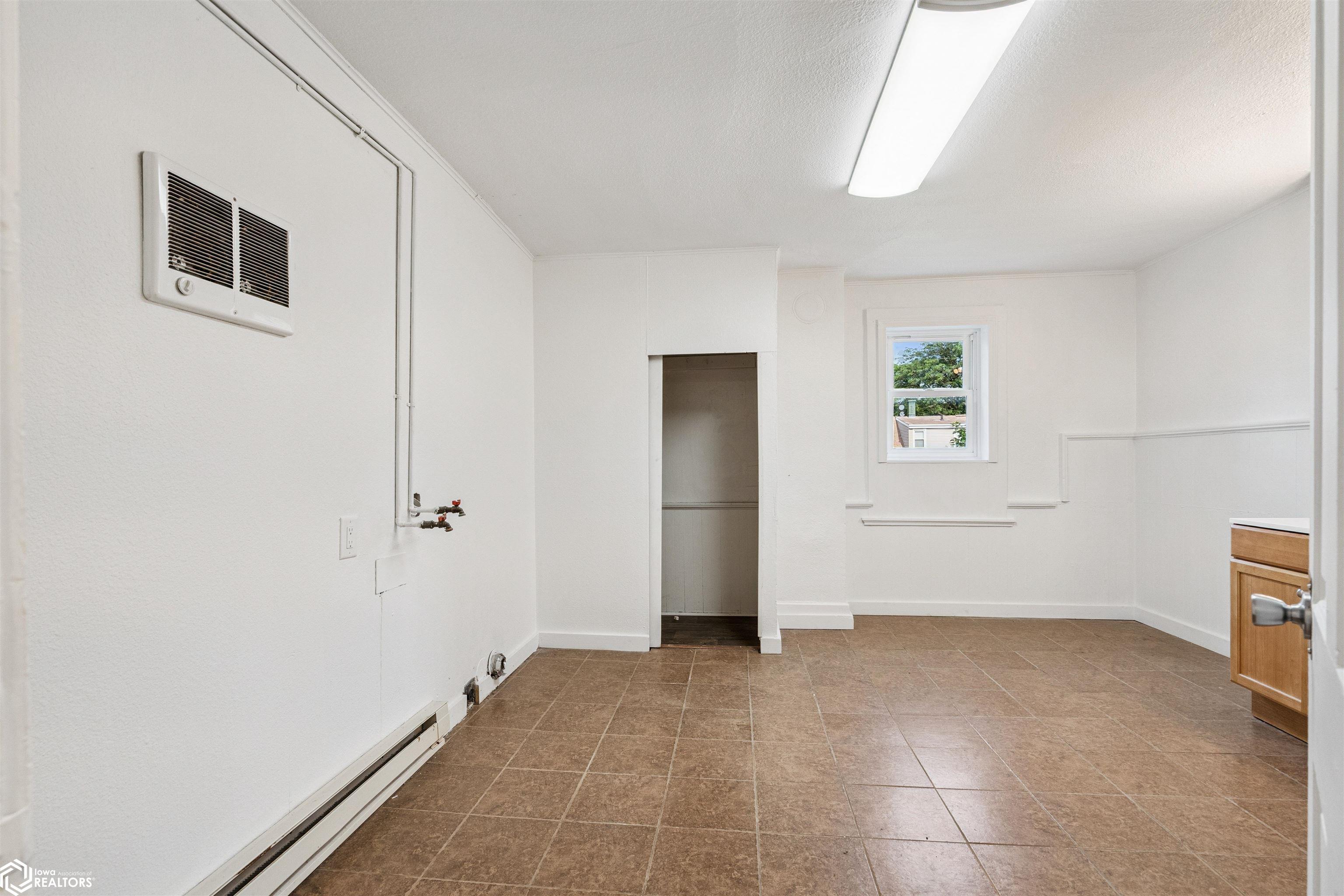 513 Hagemann Avenue, Burlington, Iowa image 14