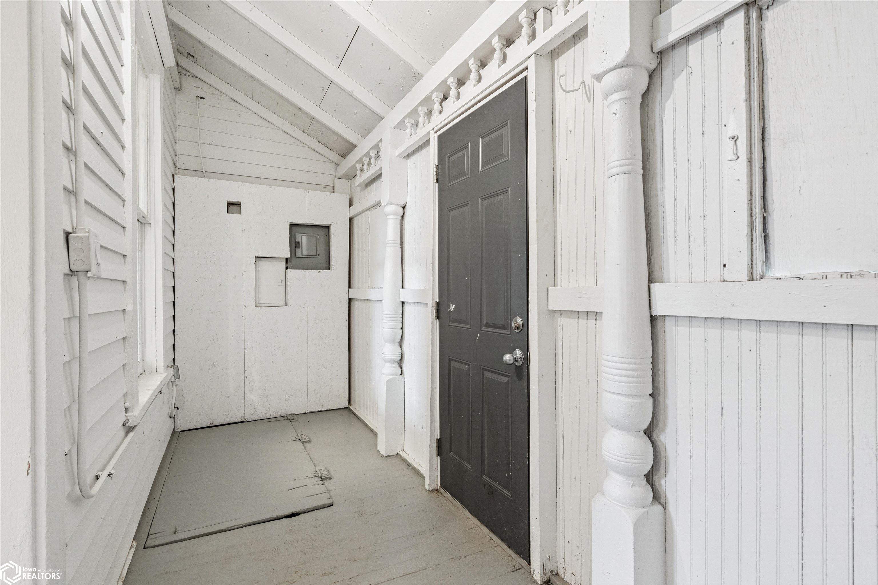 513 Hagemann Avenue, Burlington, Iowa image 16