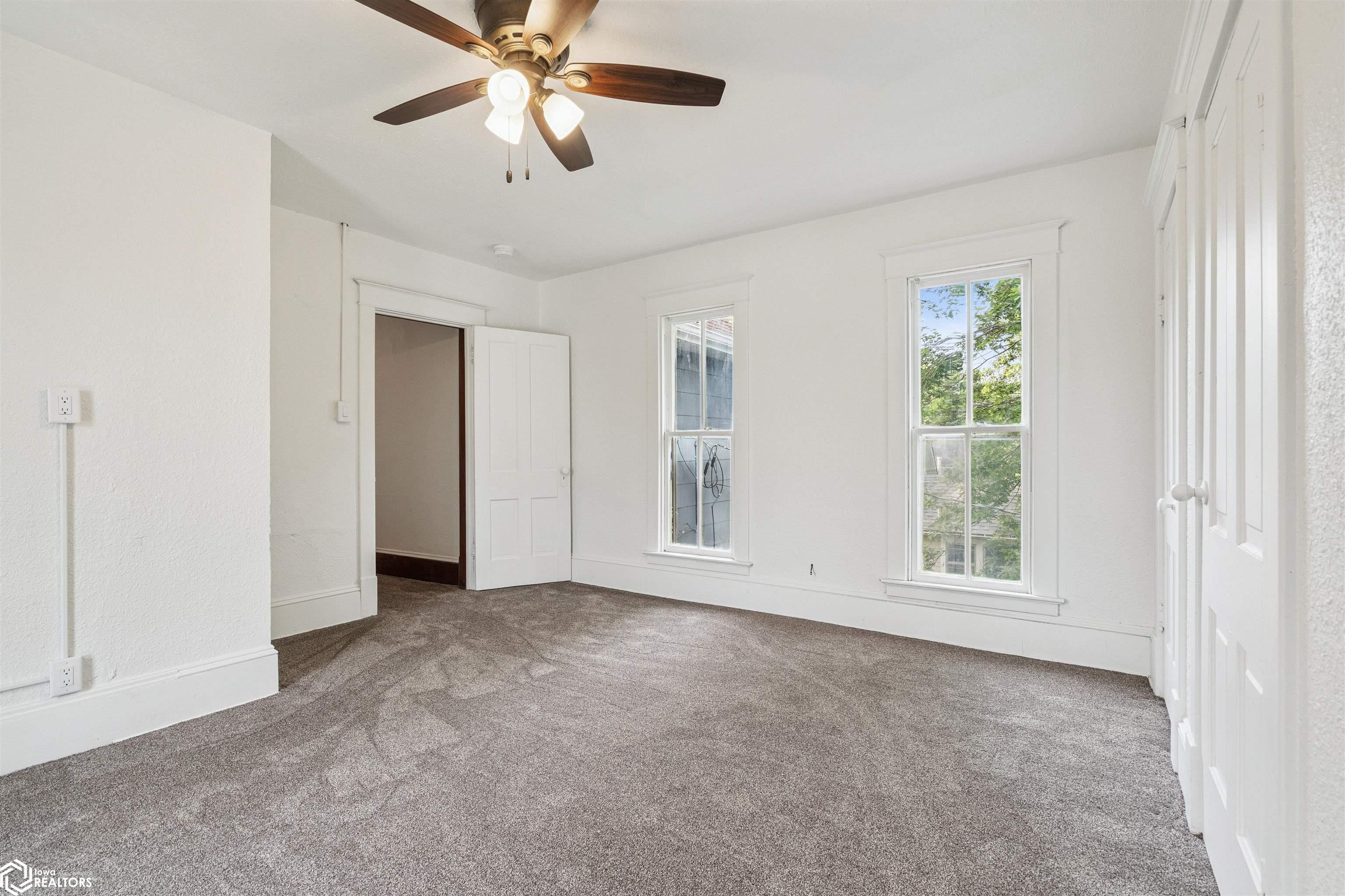 513 Hagemann Avenue, Burlington, Iowa image 23