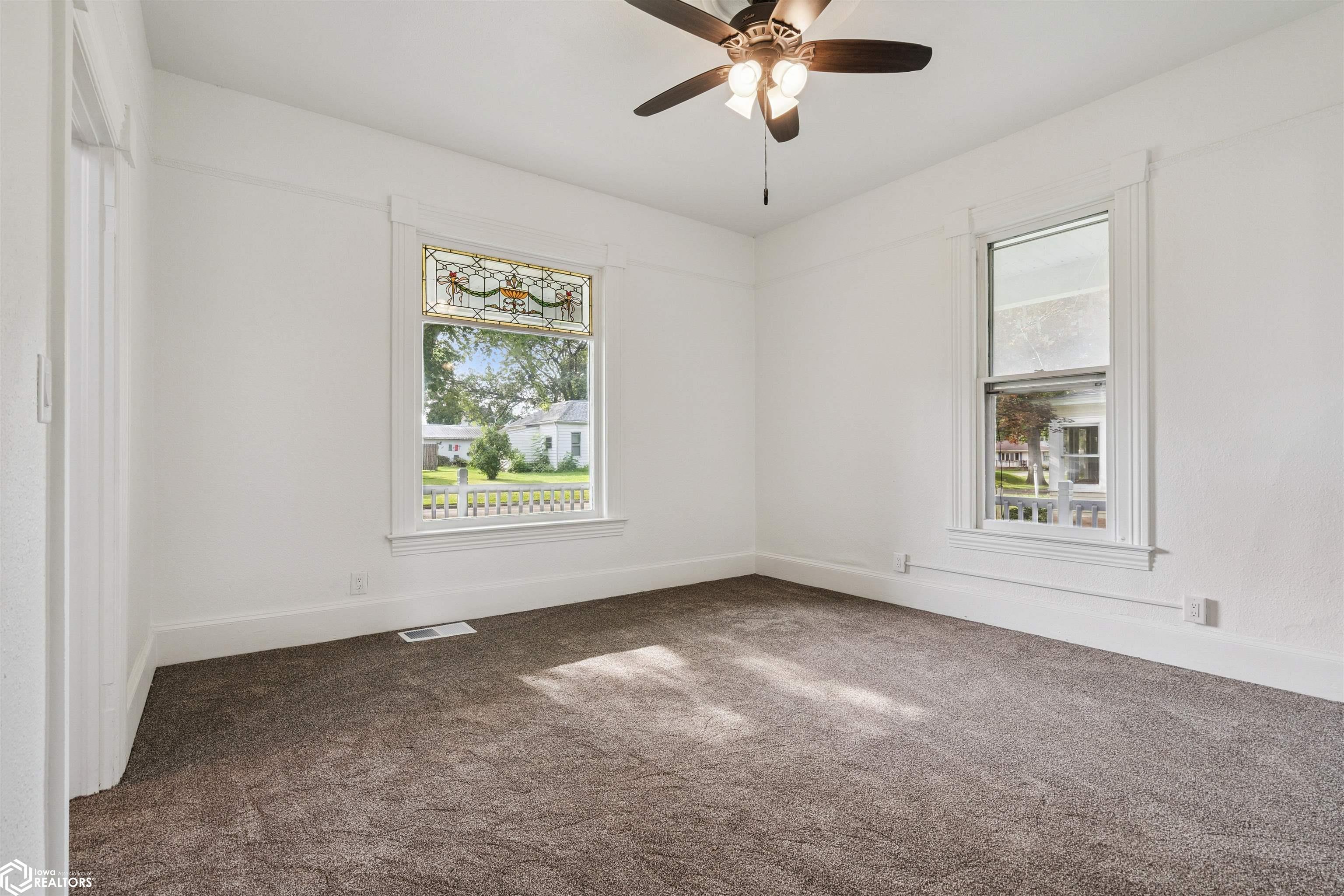 513 Hagemann Avenue, Burlington, Iowa image 5