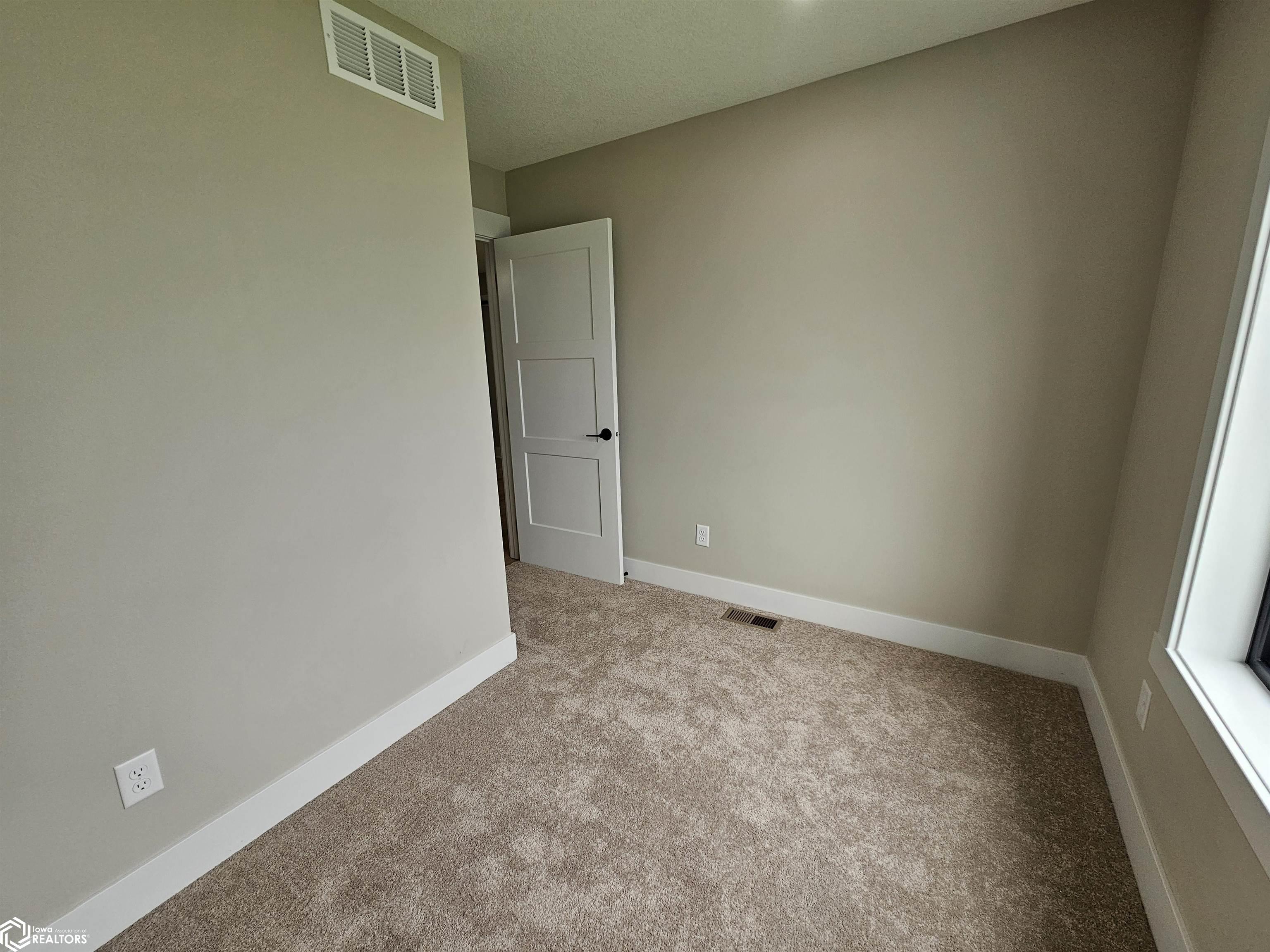 1407 E 10th Street, Carroll, Iowa image 7