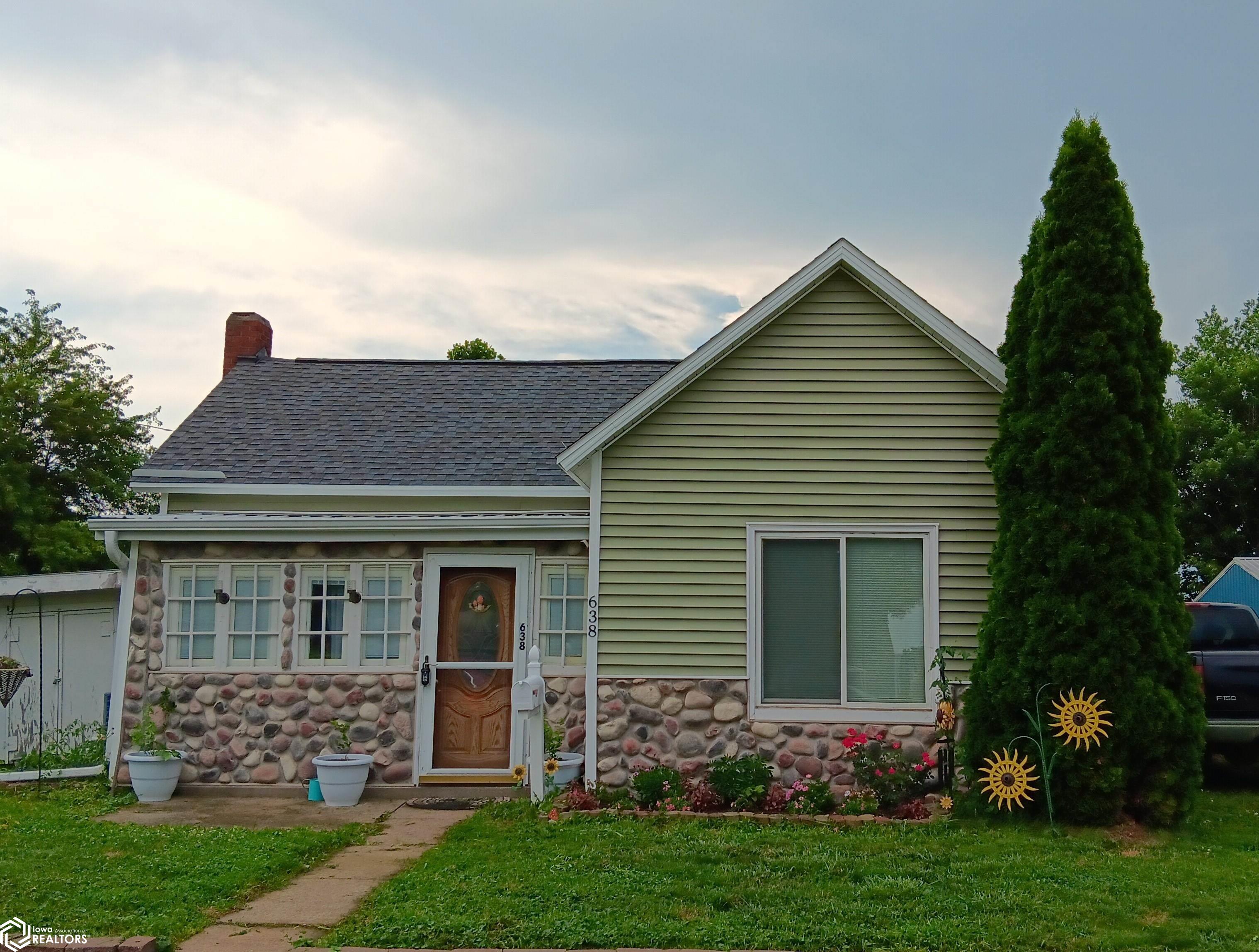 638 N 7th Street, Centerville, Iowa image 3