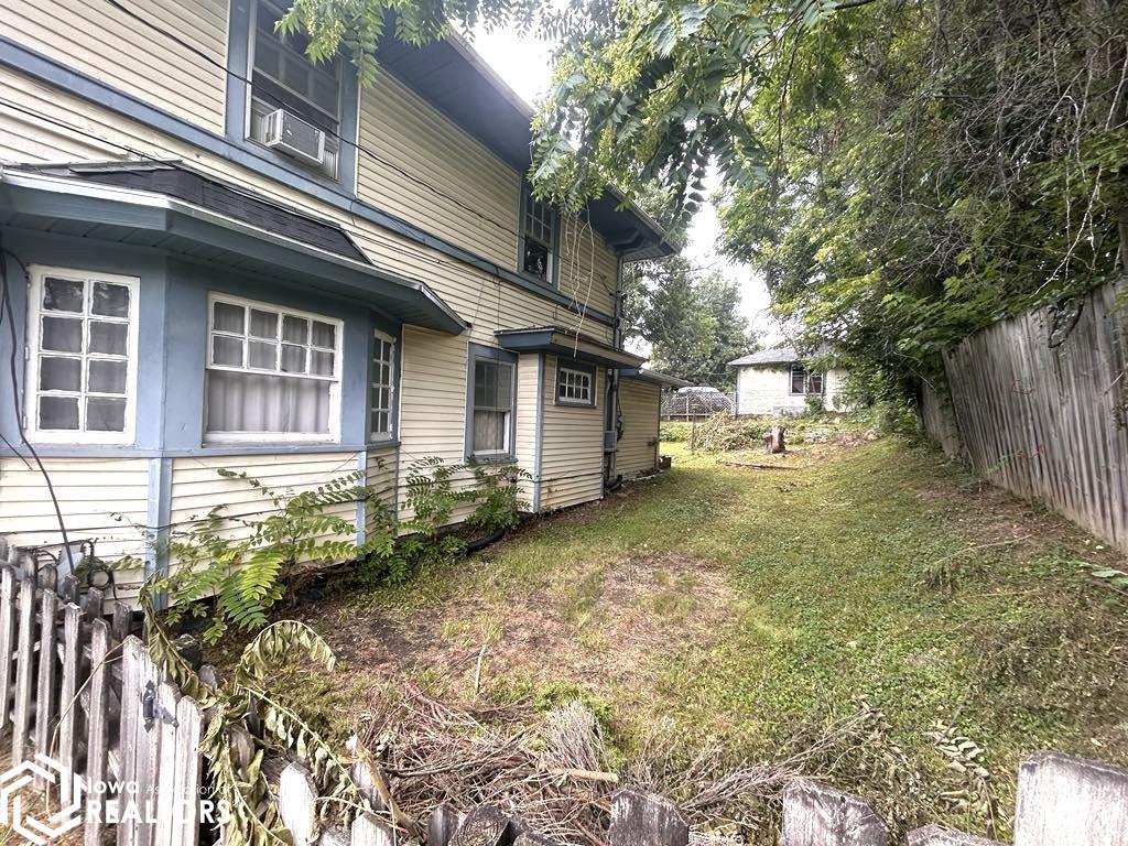 209 W Maple Avenue, Ottumwa, Iowa image 2