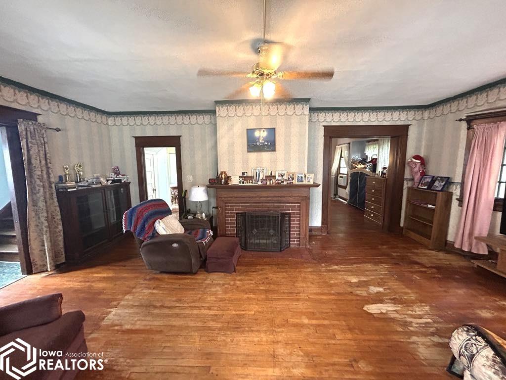 209 W Maple Avenue, Ottumwa, Iowa image 15