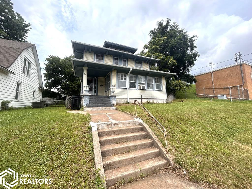 209 W Maple Avenue, Ottumwa, Iowa image 3
