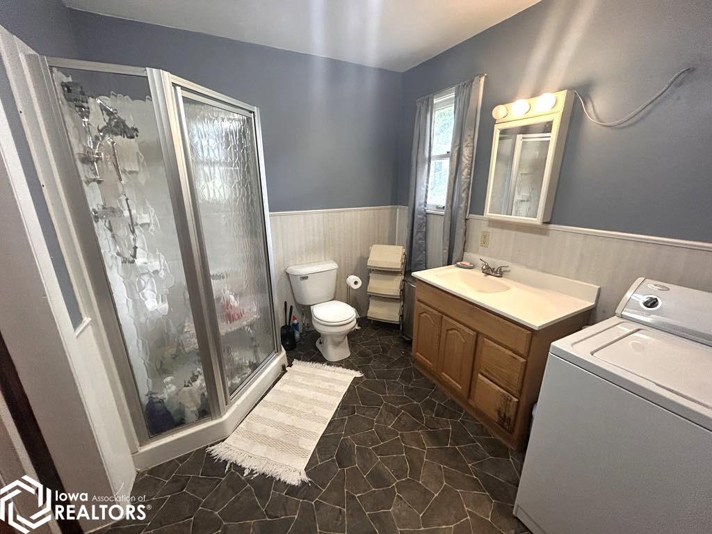 209 W Maple Avenue, Ottumwa, Iowa image 28