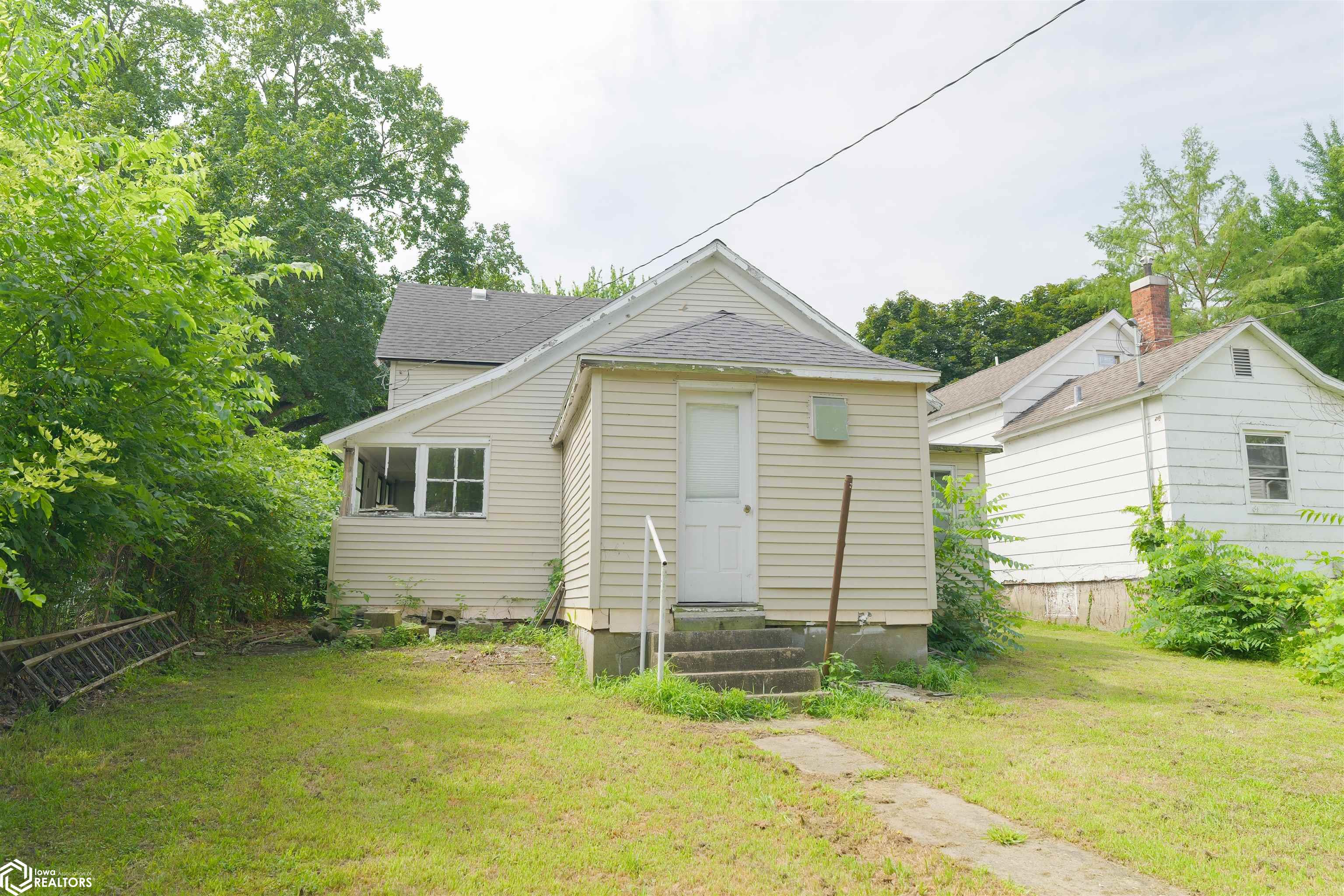 724 Louisa Street, Burlington, Iowa image 6
