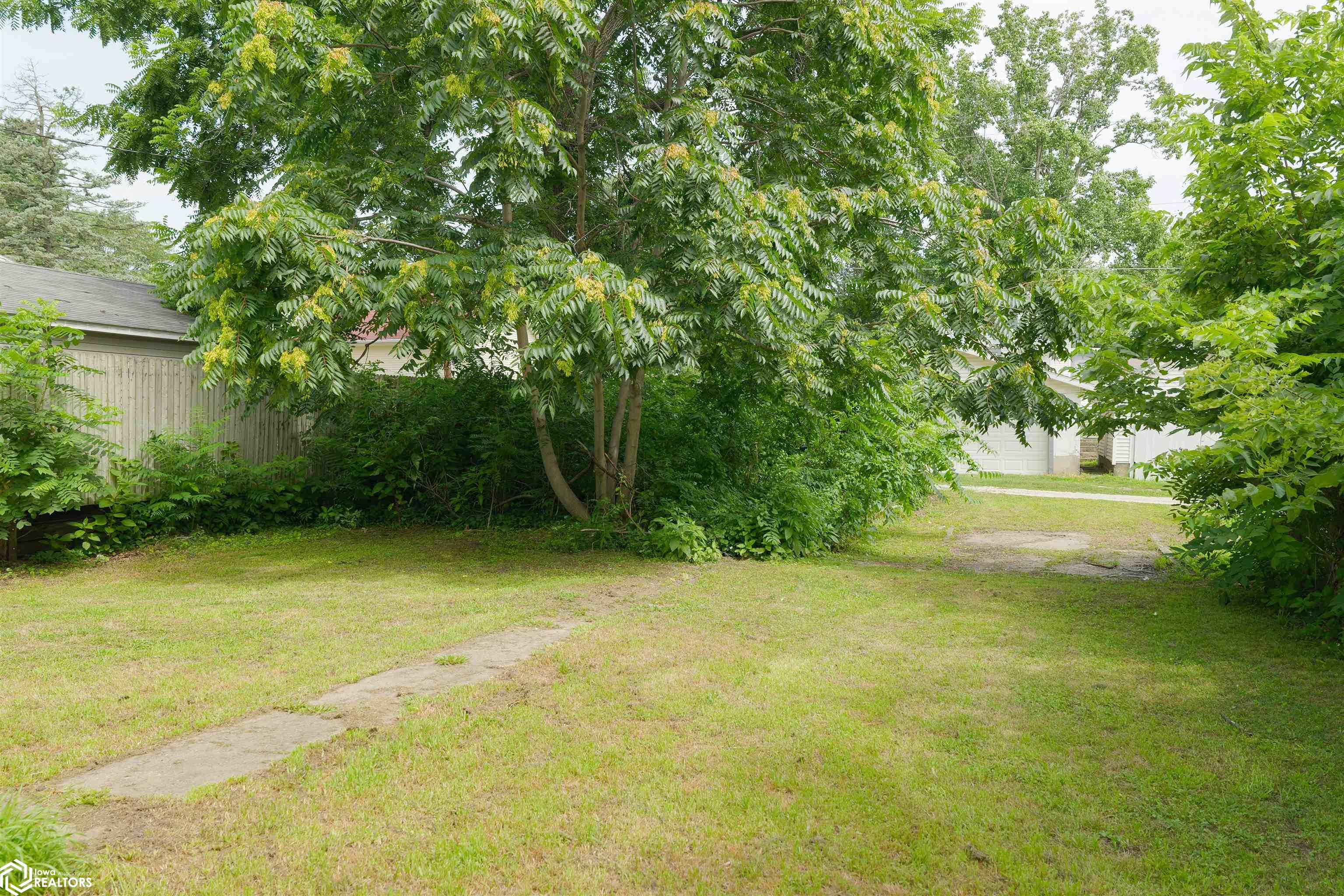 724 Louisa Street, Burlington, Iowa image 7
