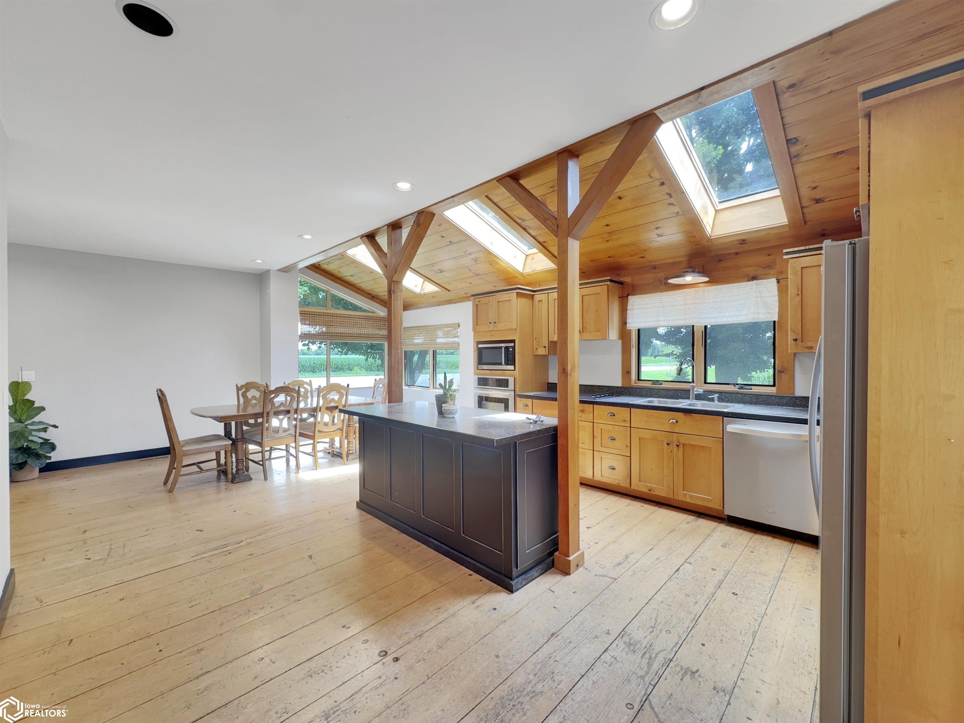 1440 Olive Avenue, Hampton, Iowa image 2