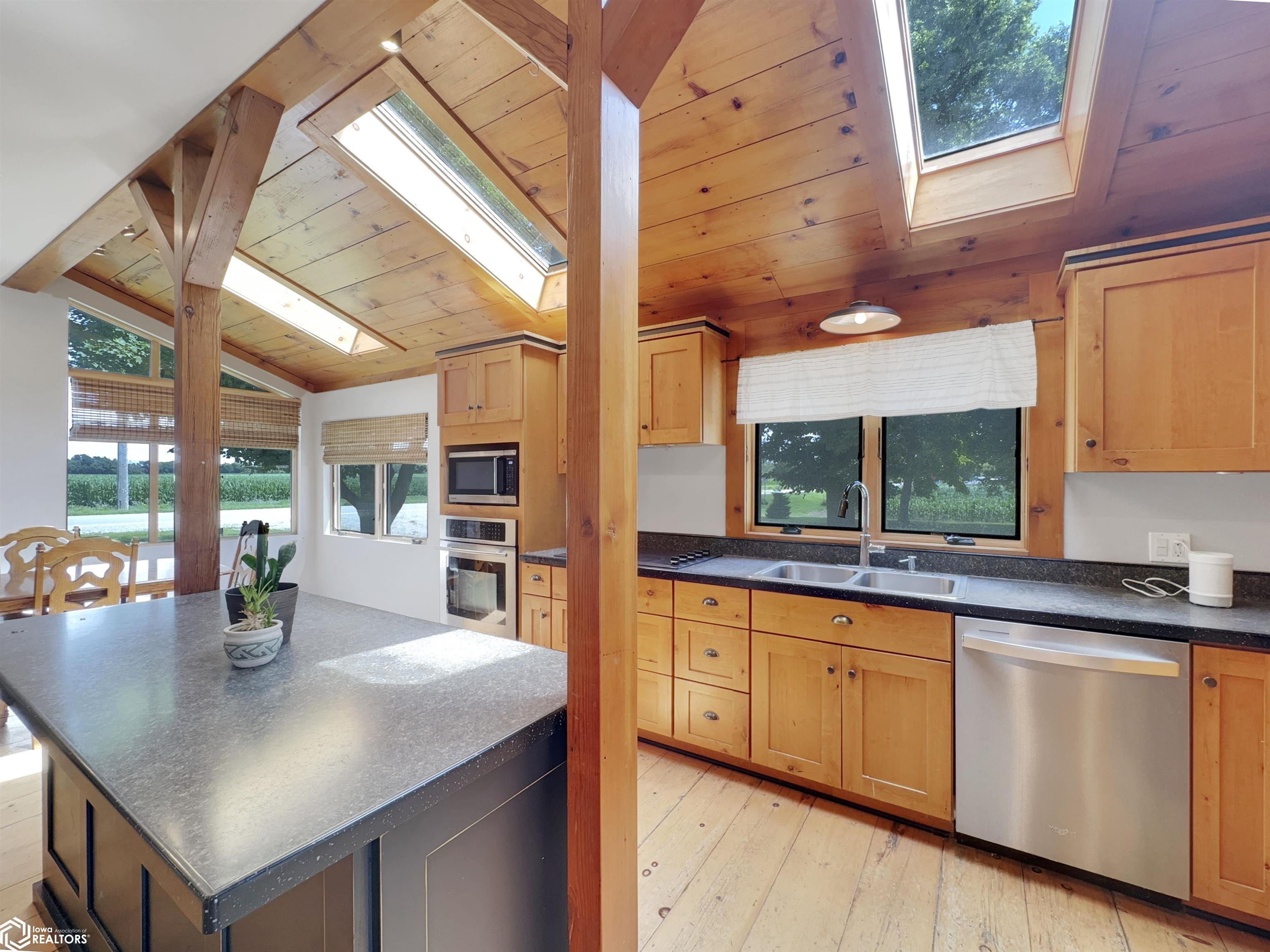 1440 Olive Avenue, Hampton, Iowa image 3