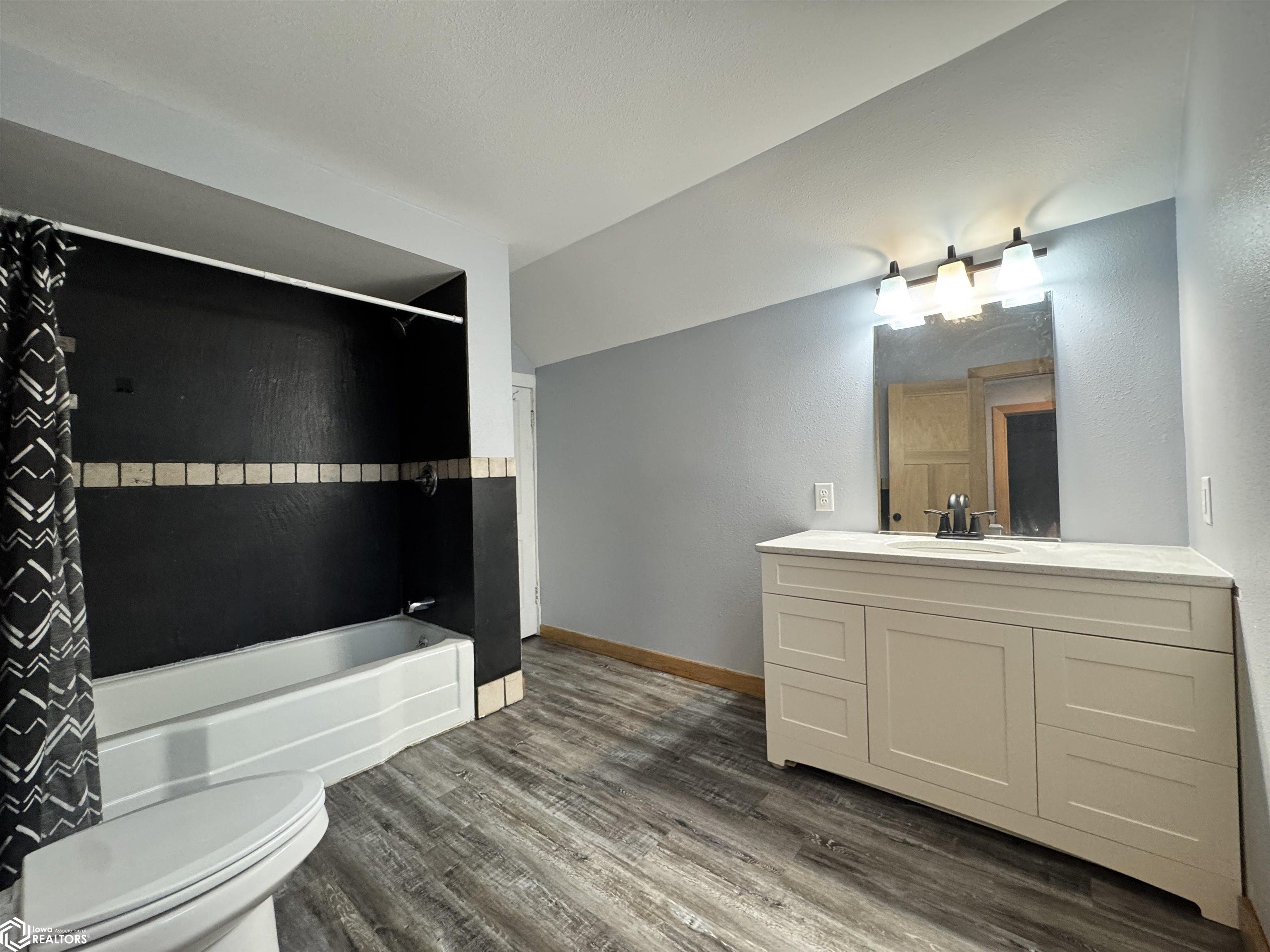 1440 Olive Avenue, Hampton, Iowa image 25