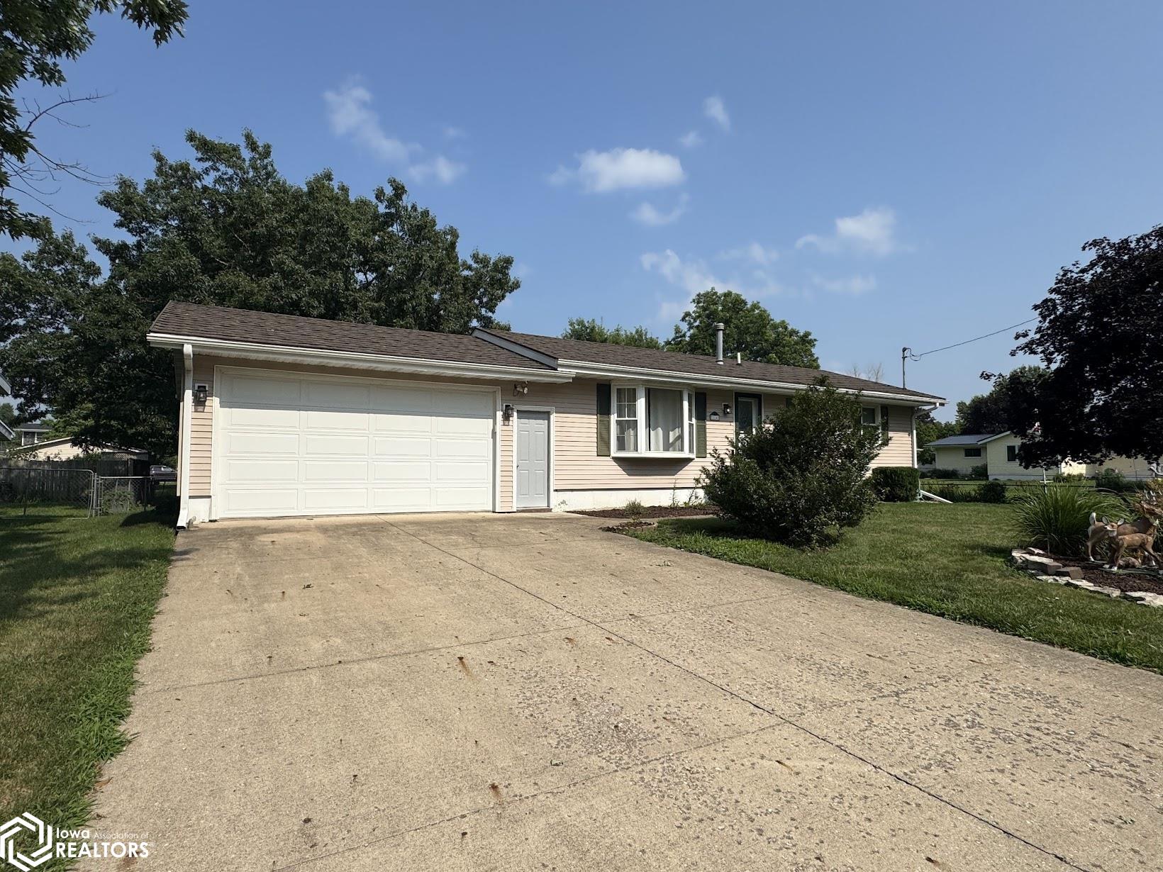 114 Centennial Drive, Mediapolis, Iowa image 3