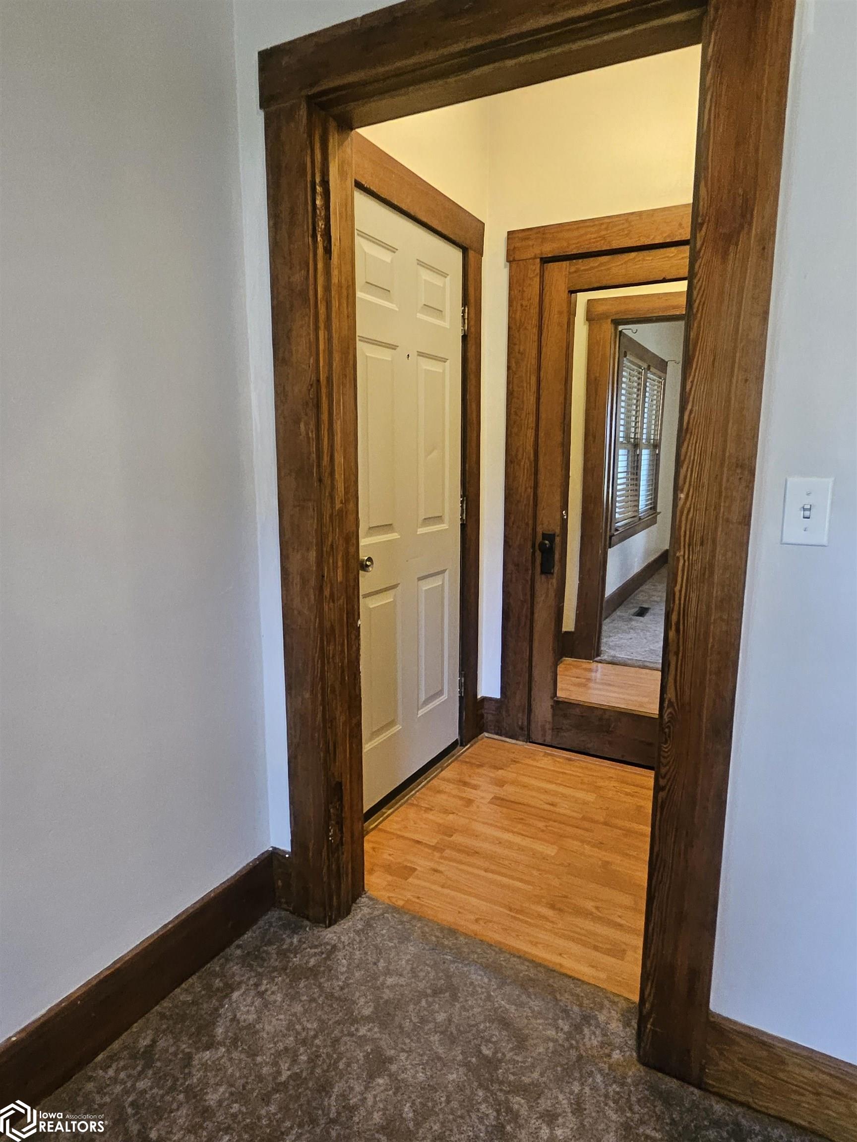 210 S 9th Street, Oskaloosa, Iowa image 5