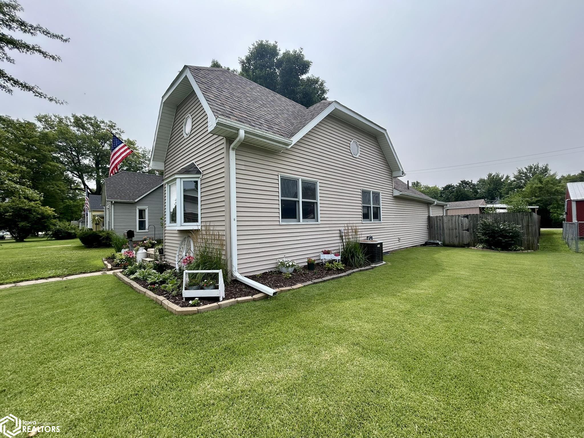 839 Buchanan Street, Wapello, Iowa image 2
