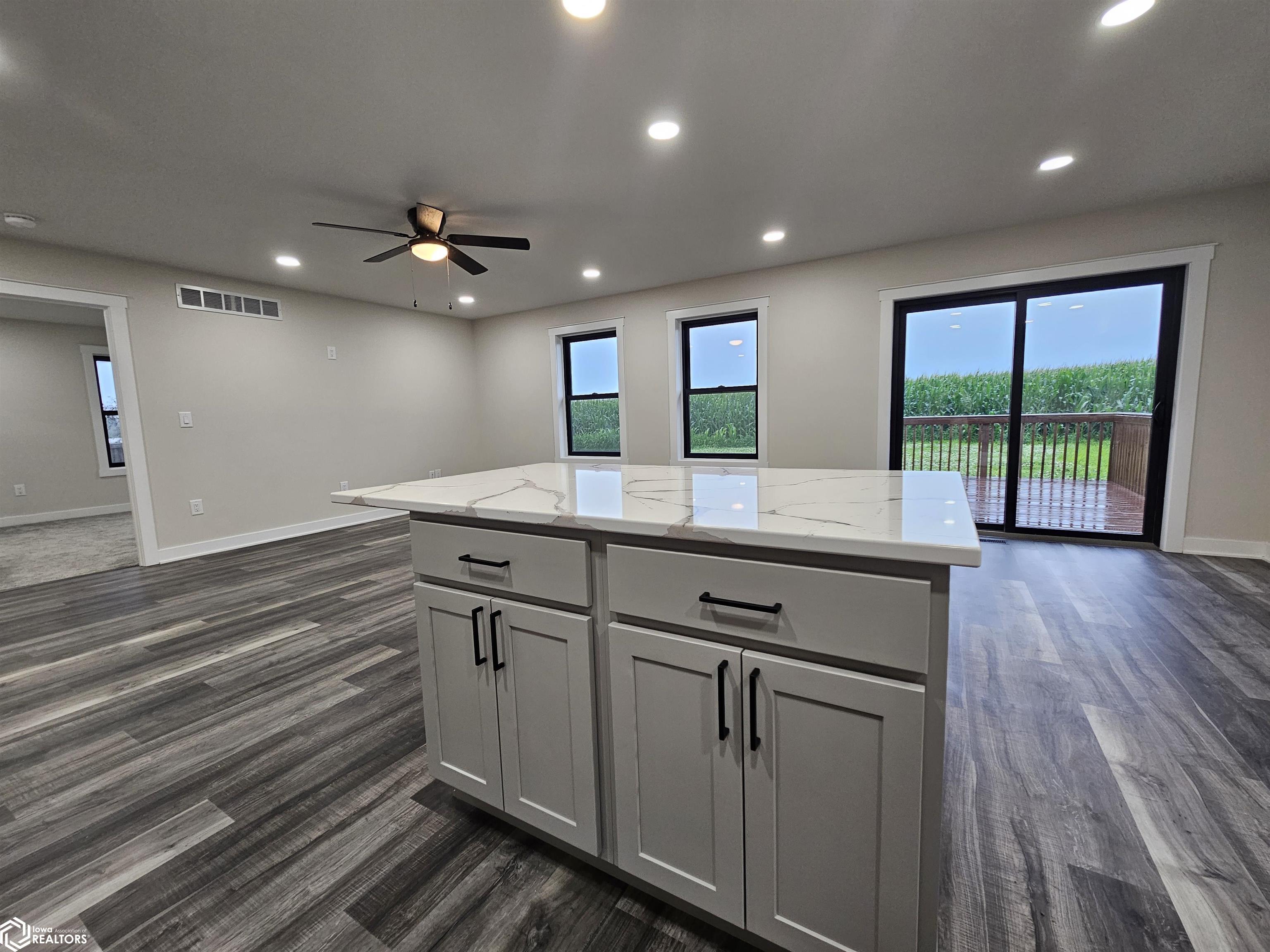 1550 Edgewood Drive, Carroll, Iowa image 12