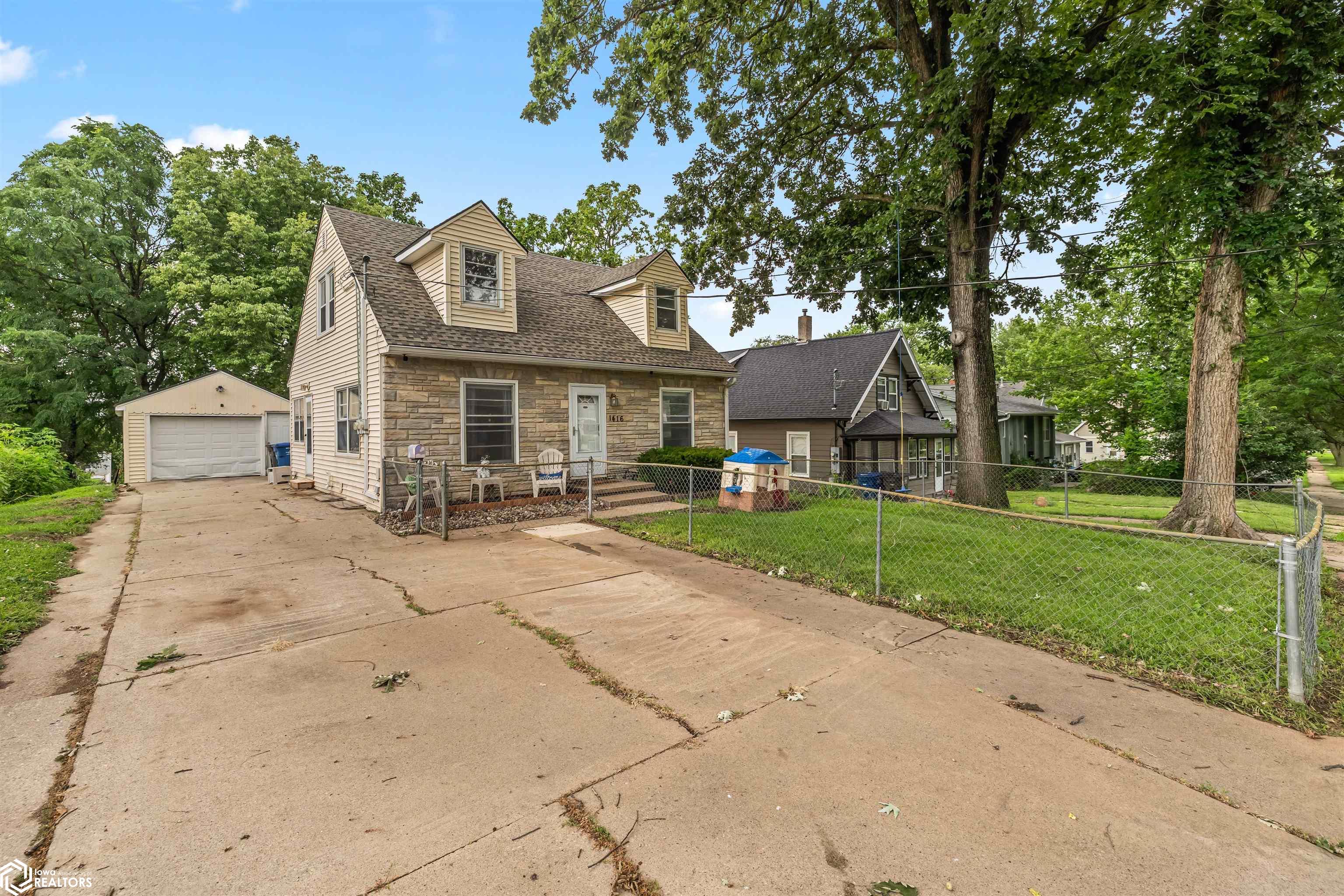 1416 Clinton Avenue, Des Moines, Iowa image 1