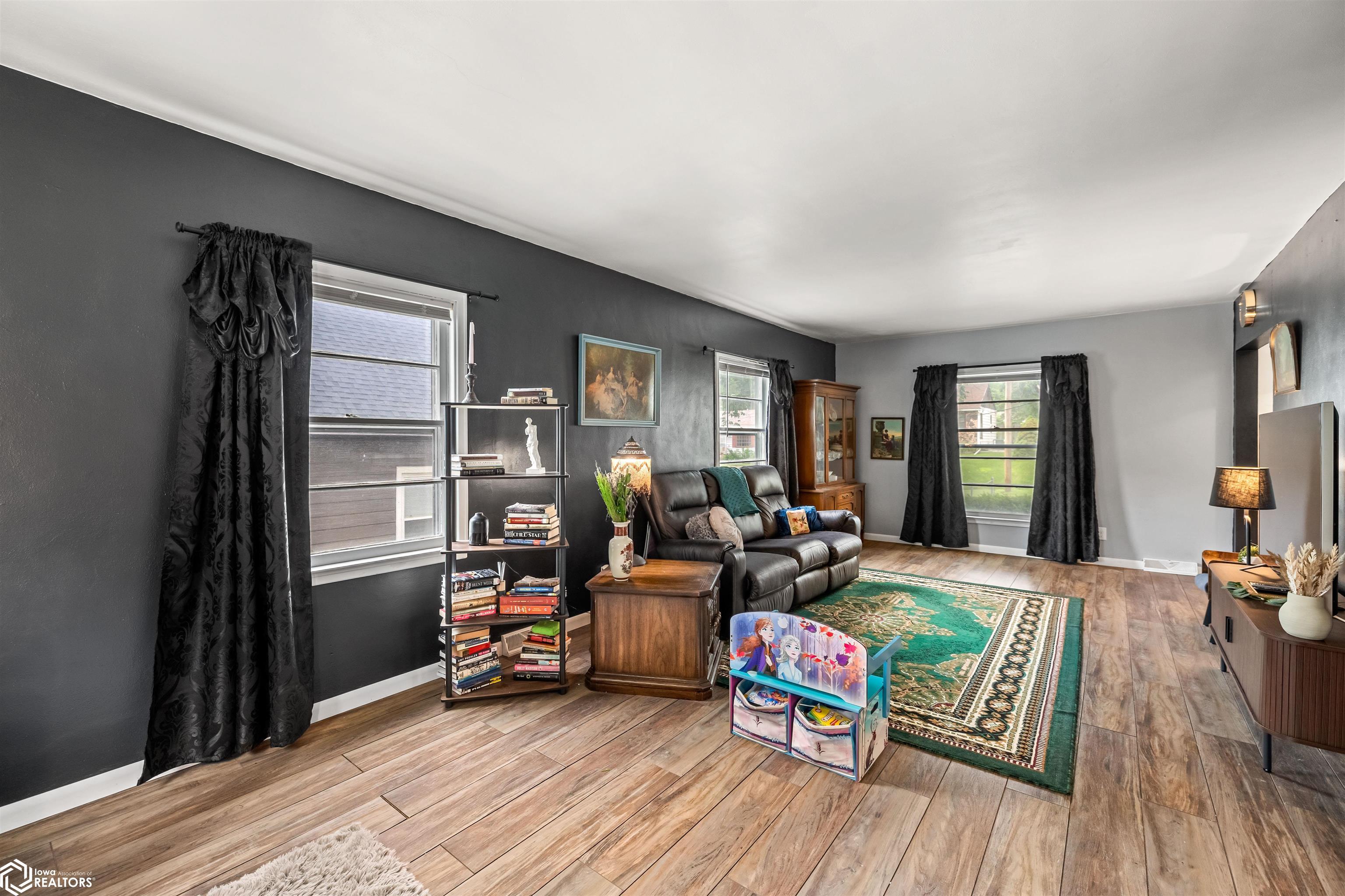 1416 Clinton Avenue, Des Moines, Iowa image 22
