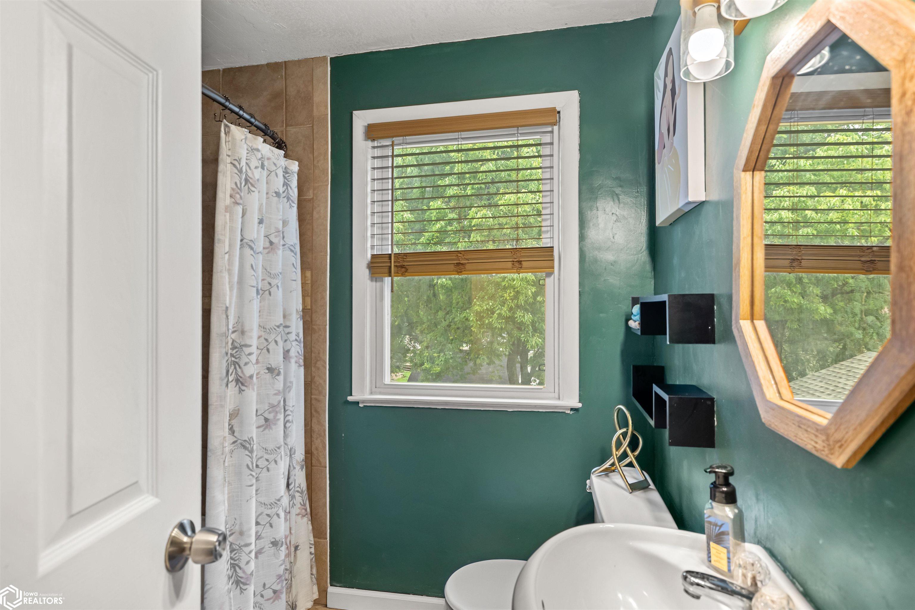1416 Clinton Avenue, Des Moines, Iowa image 27