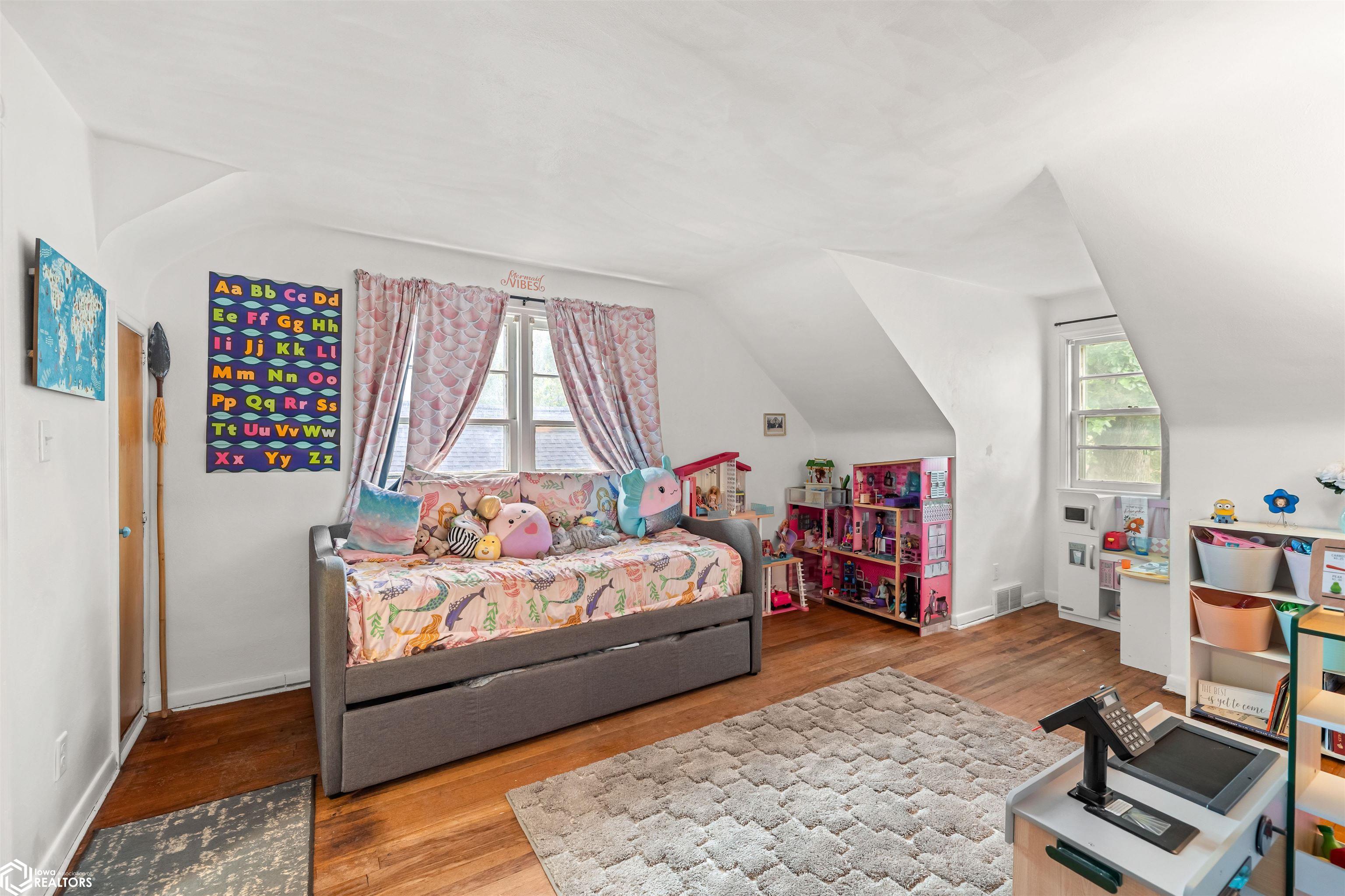 1416 Clinton Avenue, Des Moines, Iowa image 32