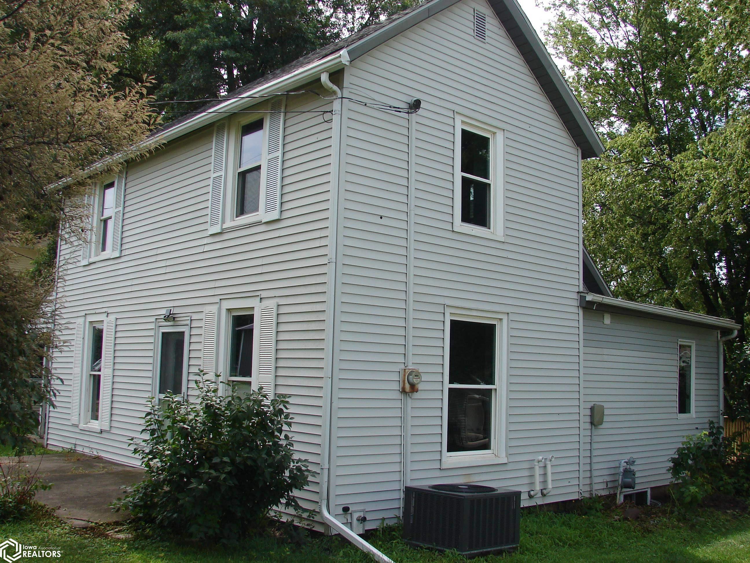 106 E Patterson St., Winfield, Iowa image 2