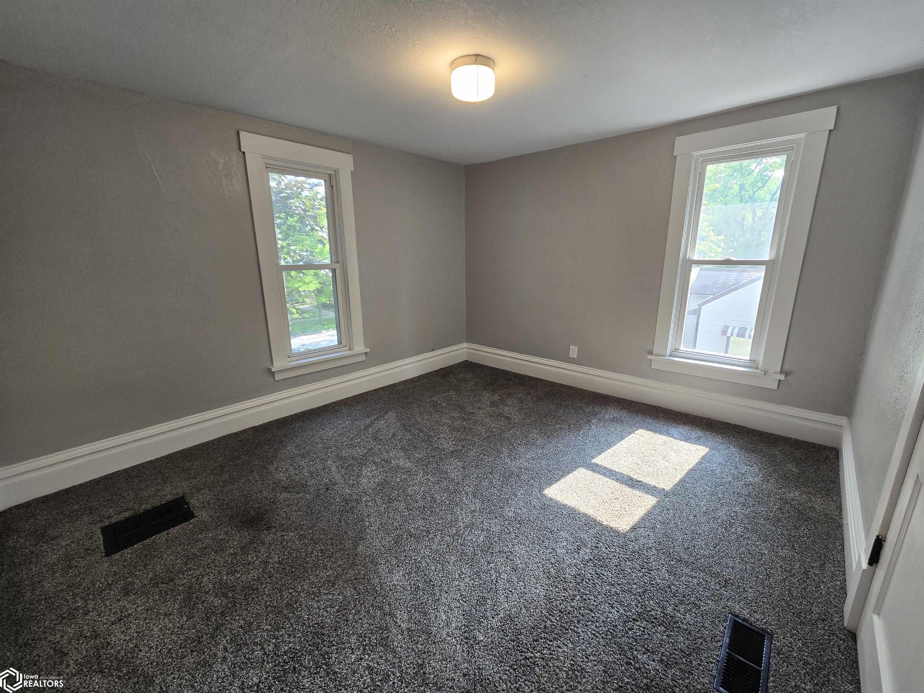 1110 Elm Street, Webster City, Iowa image 14
