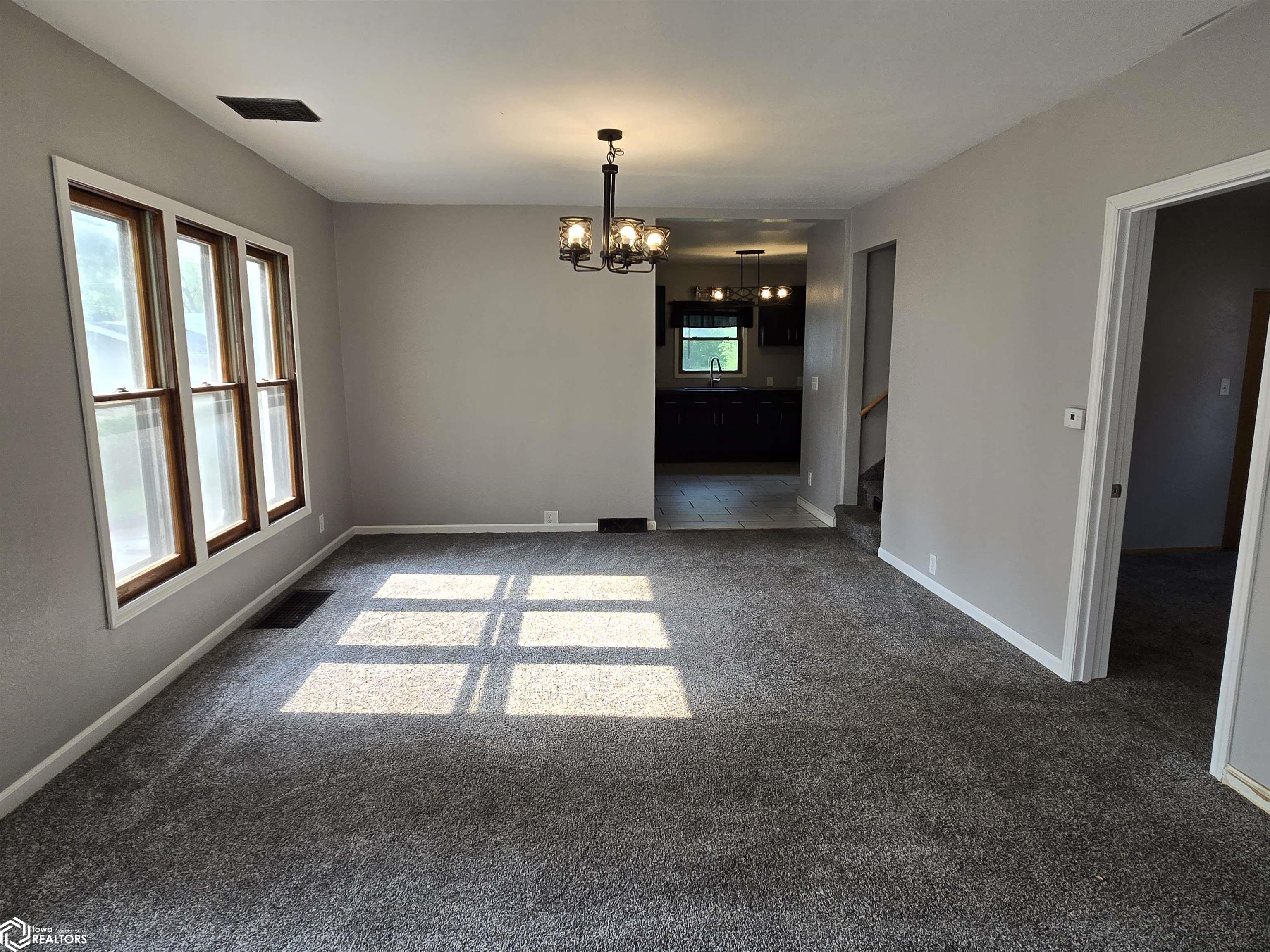 1110 Elm Street, Webster City, Iowa image 4