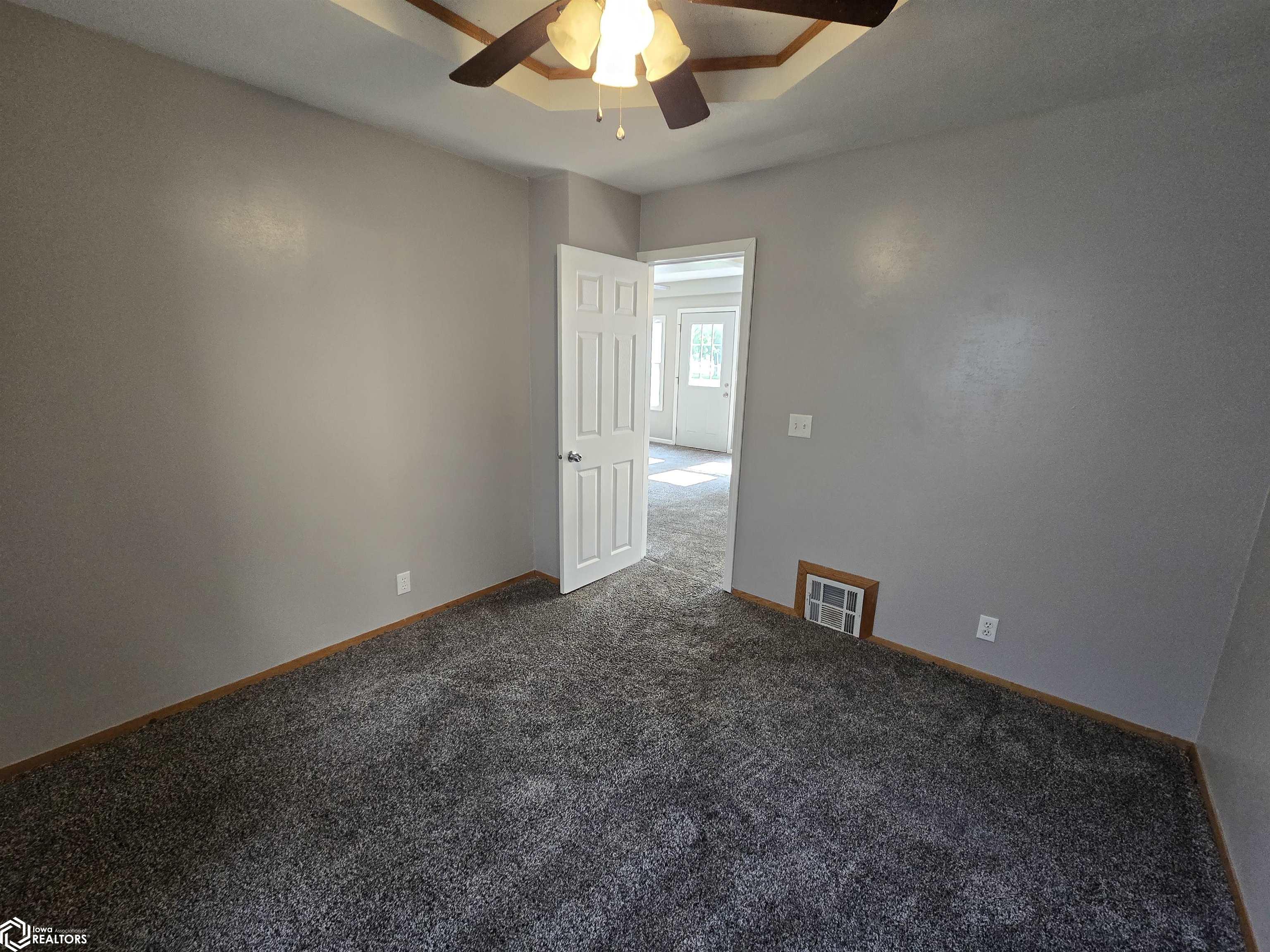 1110 Elm Street, Webster City, Iowa image 6