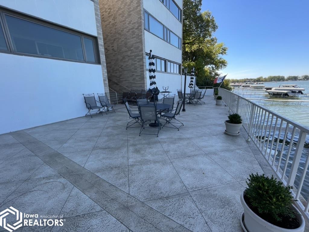 2515 S Lakeview Court #204, Clear Lake, Iowa image 9