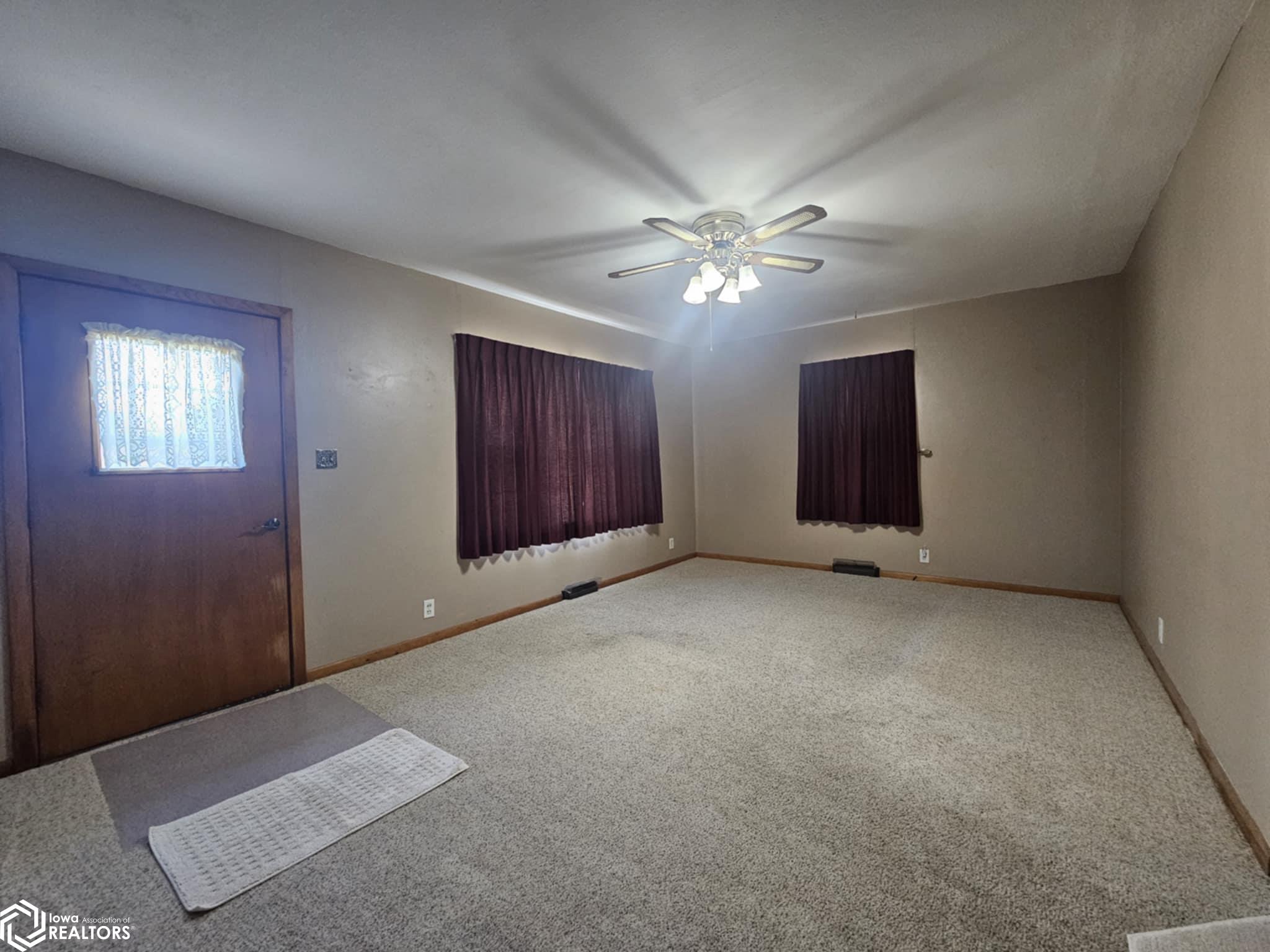 1305 Bank Street, Webster City, Iowa image 8