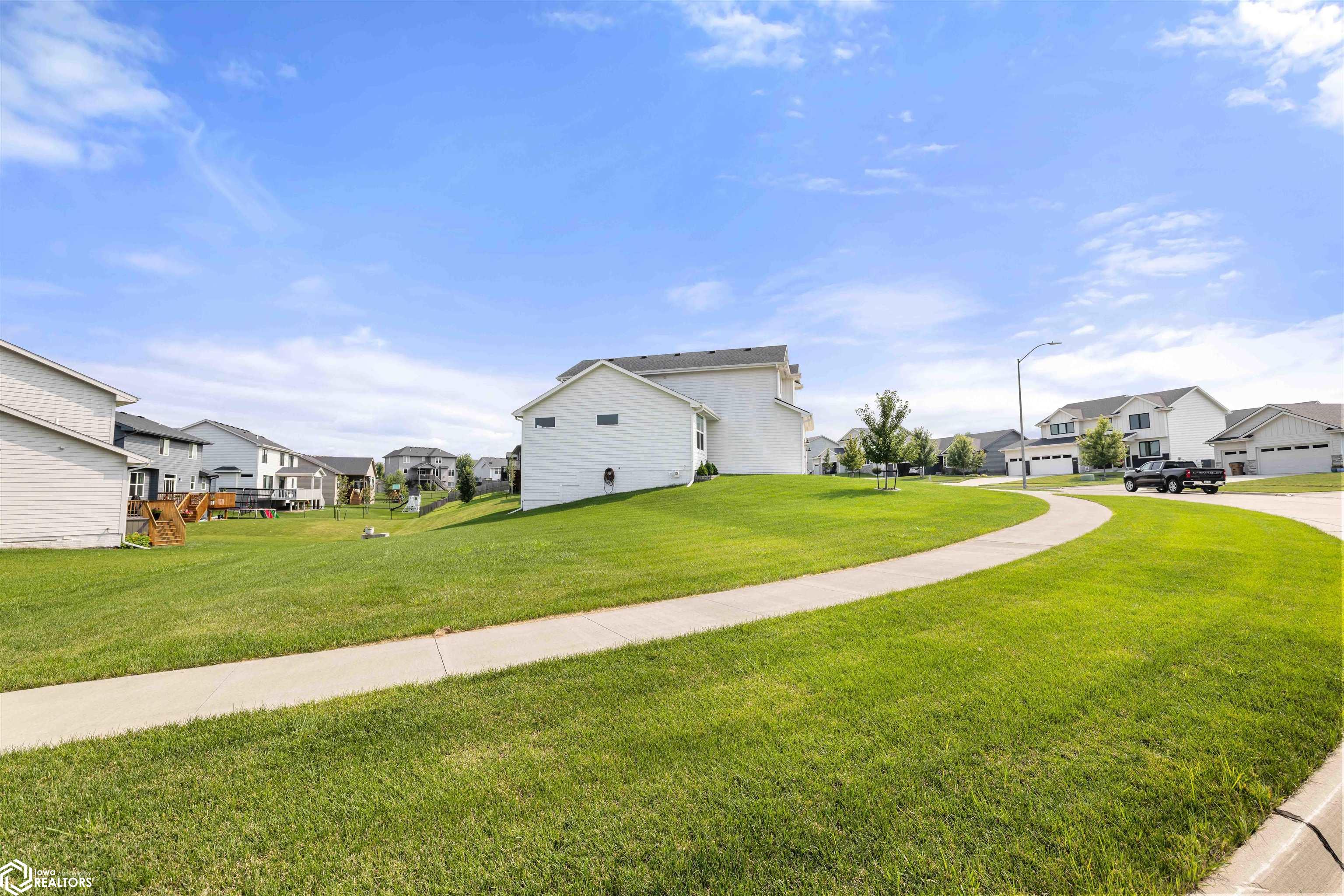 3641 NW 166th Street, Clive, Iowa image 3