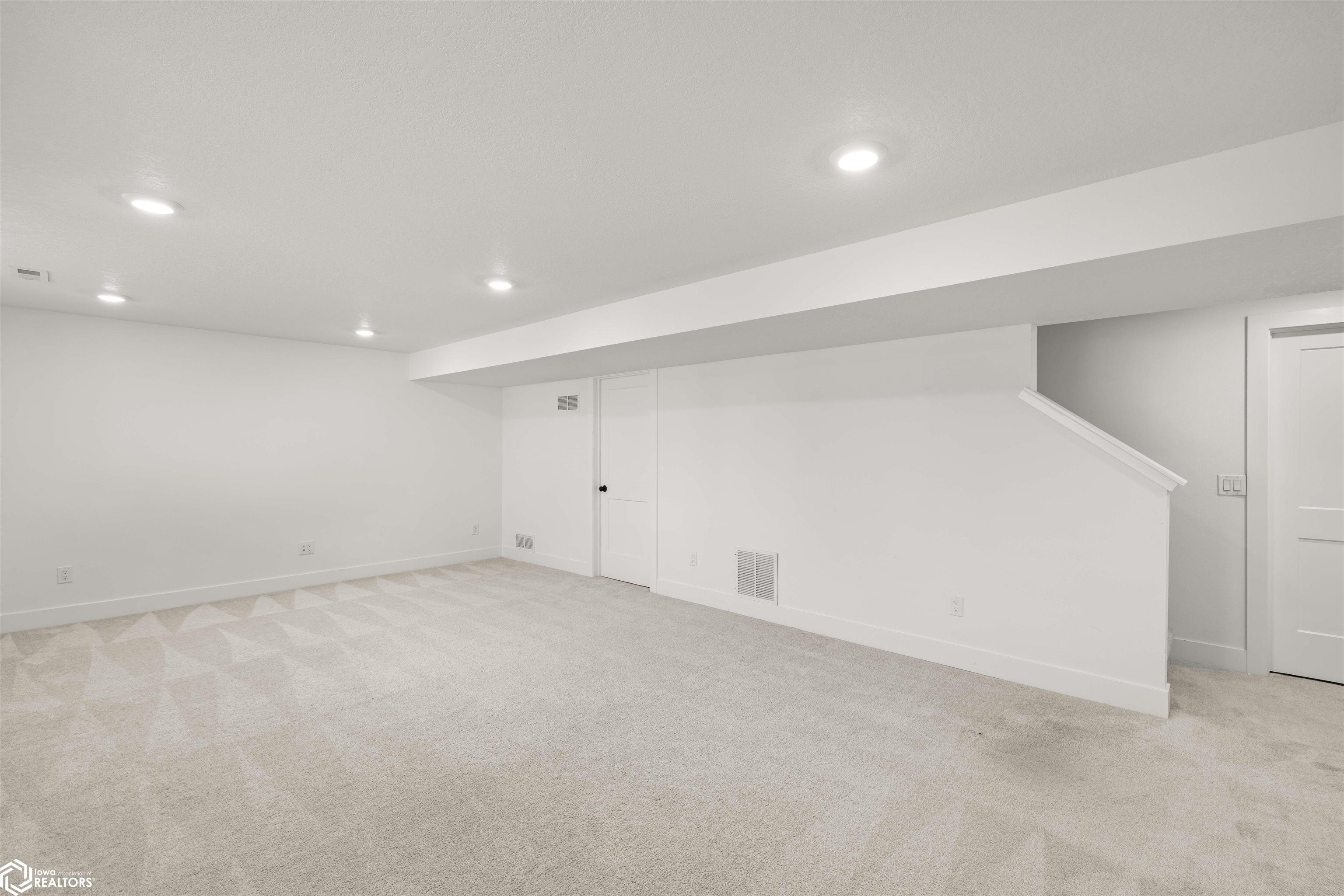 3641 NW 166th Street, Clive, Iowa image 29