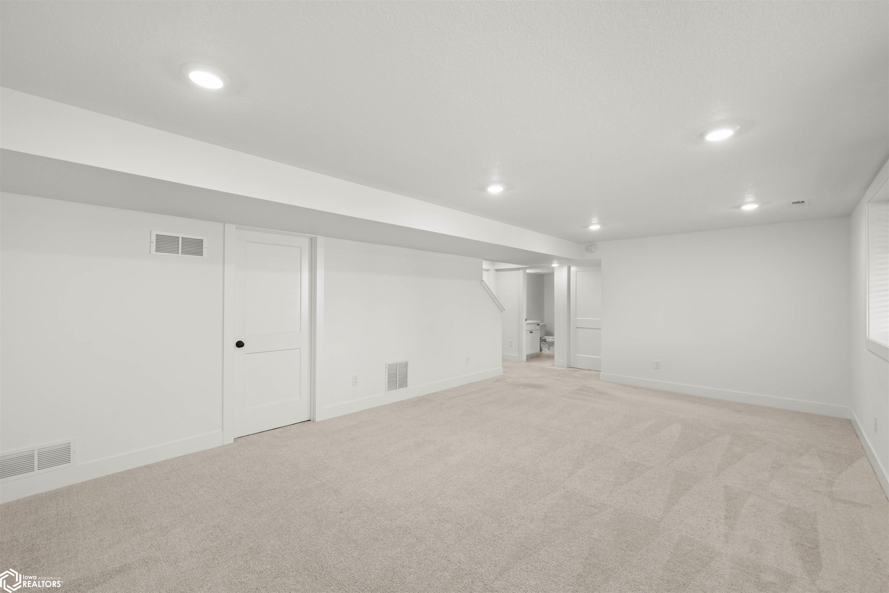3641 NW 166th Street, Clive, Iowa image 32