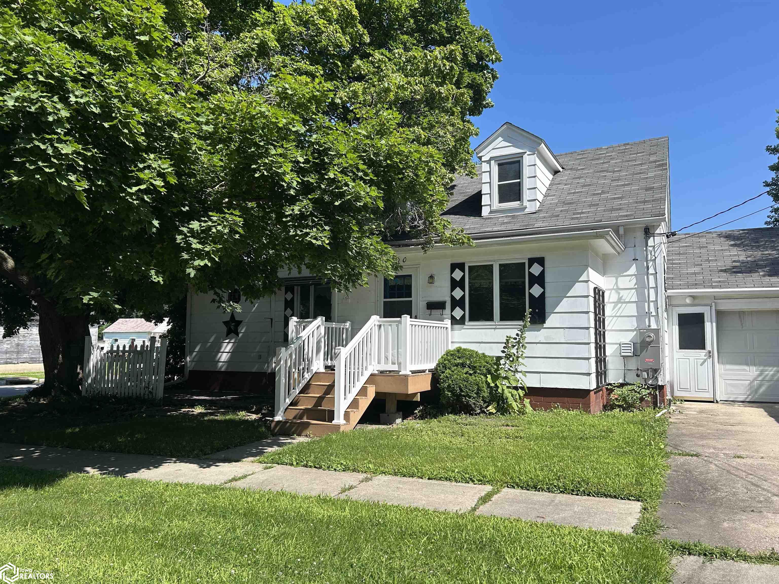 1300 7th Ave N Avenue, Clear Lake, Iowa image 1