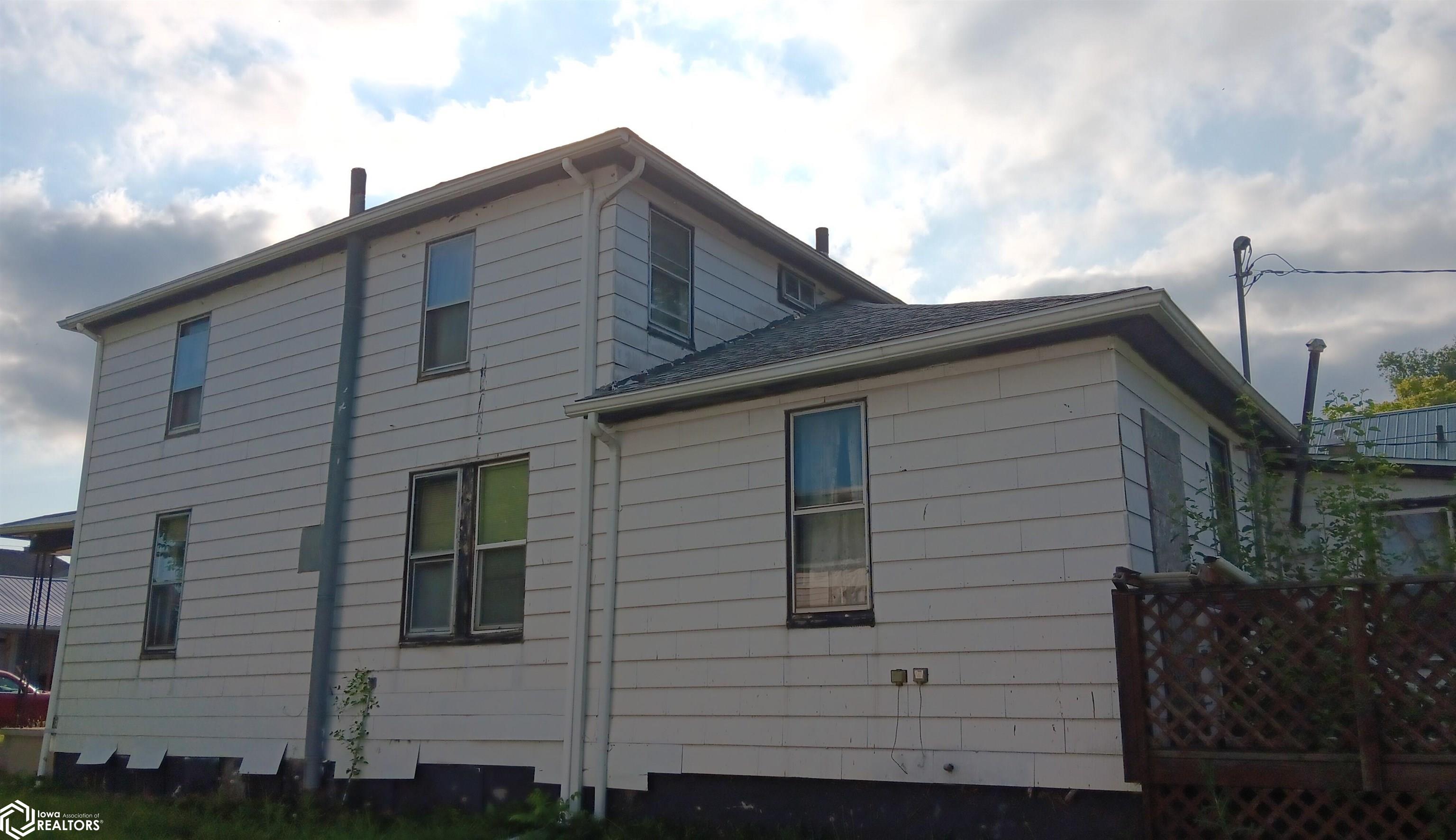1821 Johnson Street, Keokuk, Iowa image 3