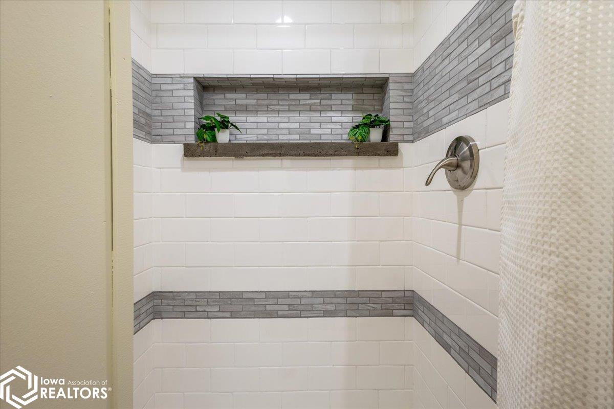 4022 Ramelle Drive, Council Bluffs, Iowa image 30