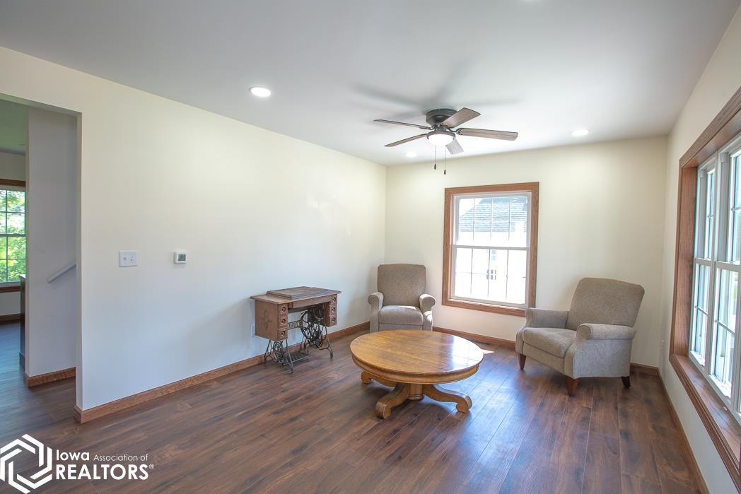 716 1st Avenue, Hampton, Iowa image 3