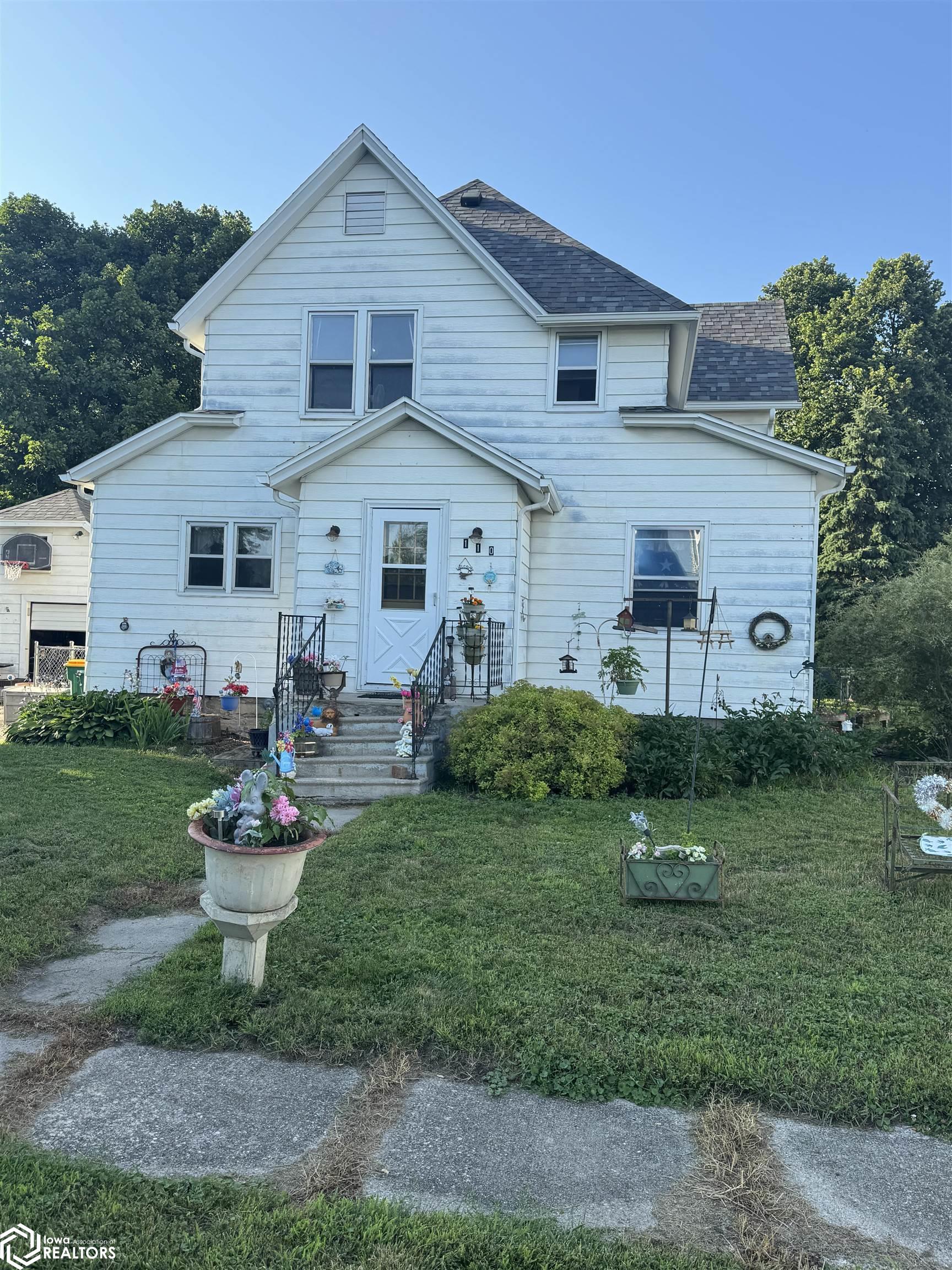 110 W Walnut Avenue, Manly, Iowa image 1