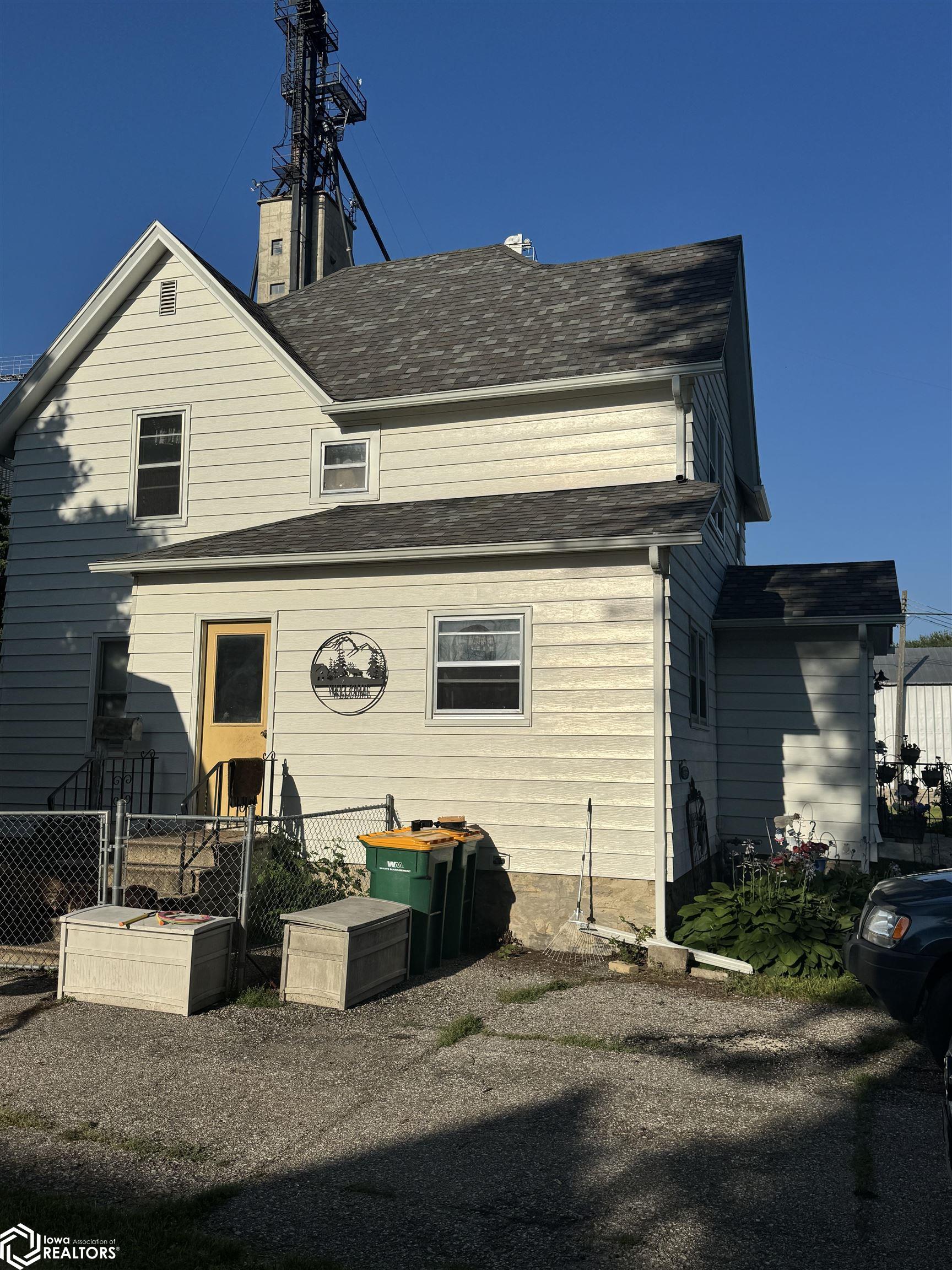 110 W Walnut Avenue, Manly, Iowa image 2