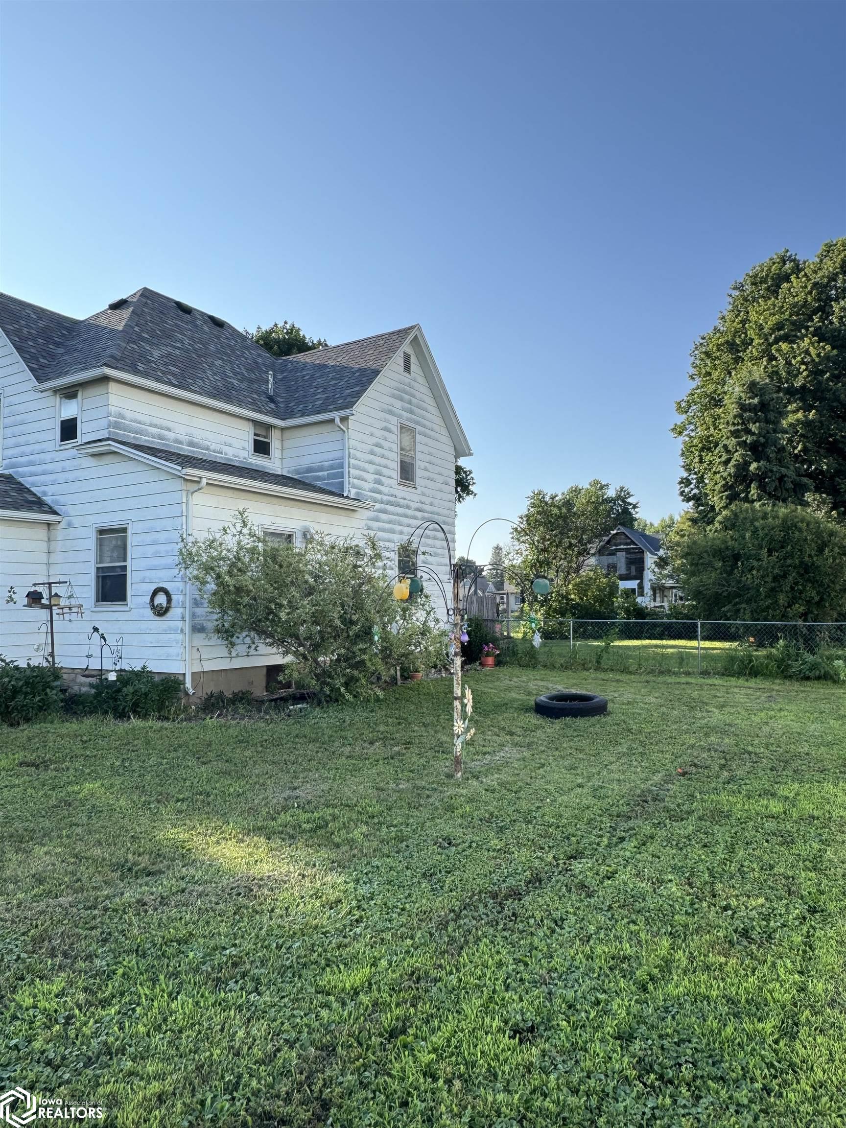 110 W Walnut Avenue, Manly, Iowa image 3